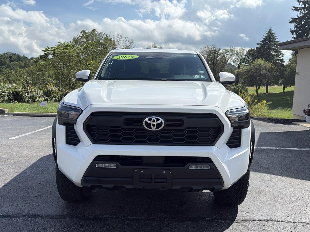 toyota tacoma 2024 3TMLB5JN5RM024268 image toyota tacoma 2024 3TMLB5JN5RM024268 image