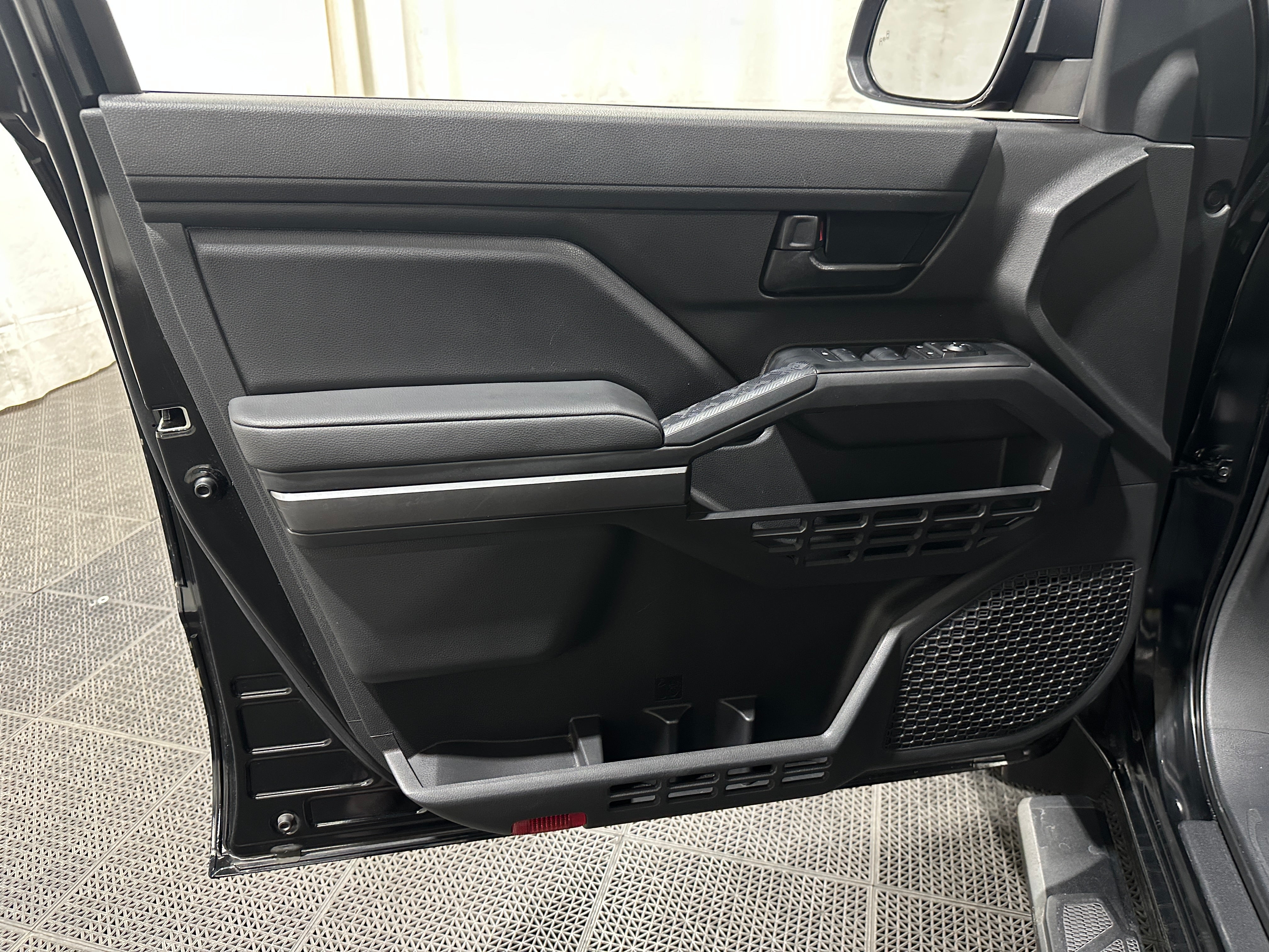 toyota tacoma 2024 3TMLB5JN0RM050888 image toyota tacoma 2024 3TMLB5JN0RM050888 image