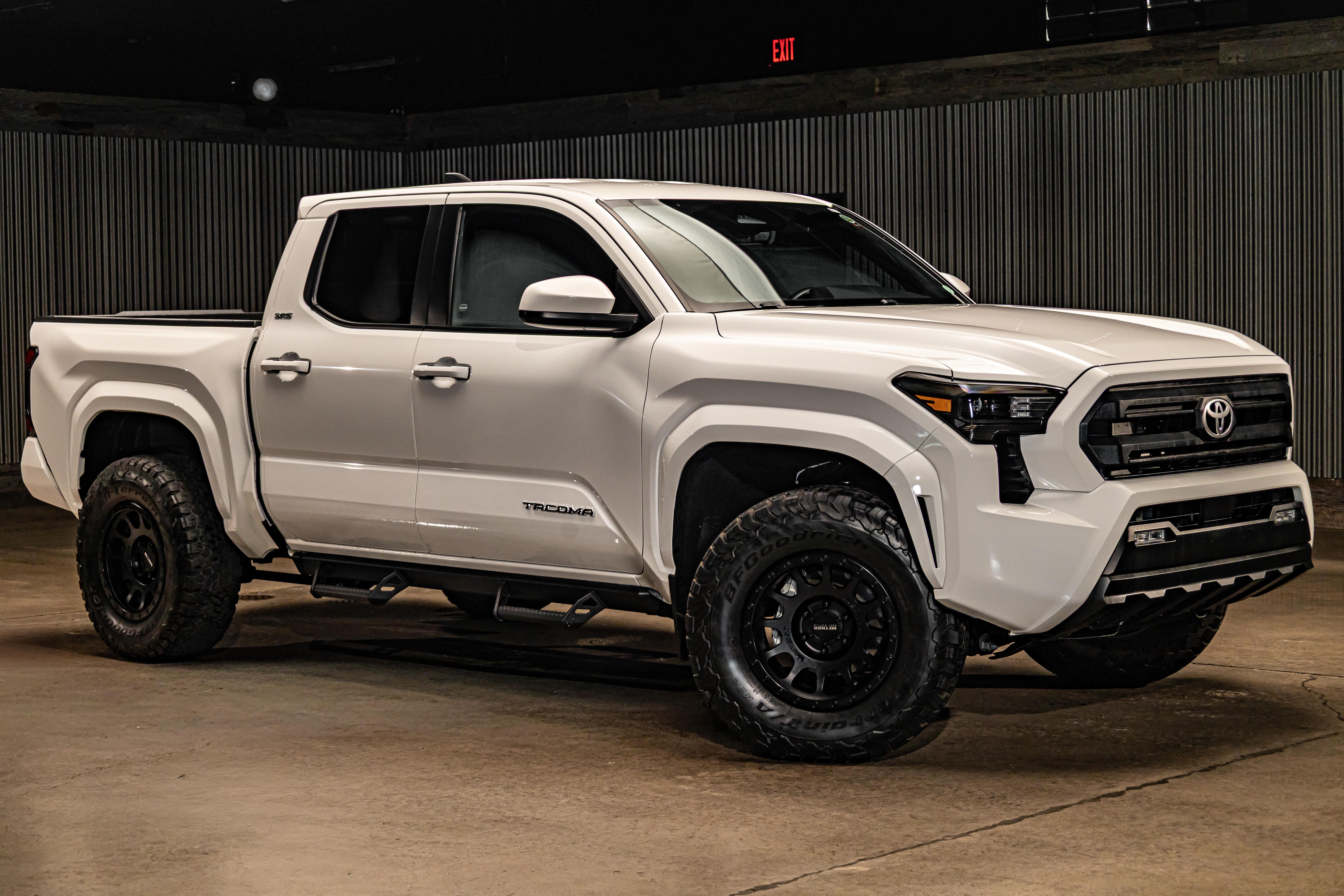 toyota tacoma 2024 3TMLB5JN3RM050075 image toyota tacoma 2024 3TMLB5JN3RM050075 image