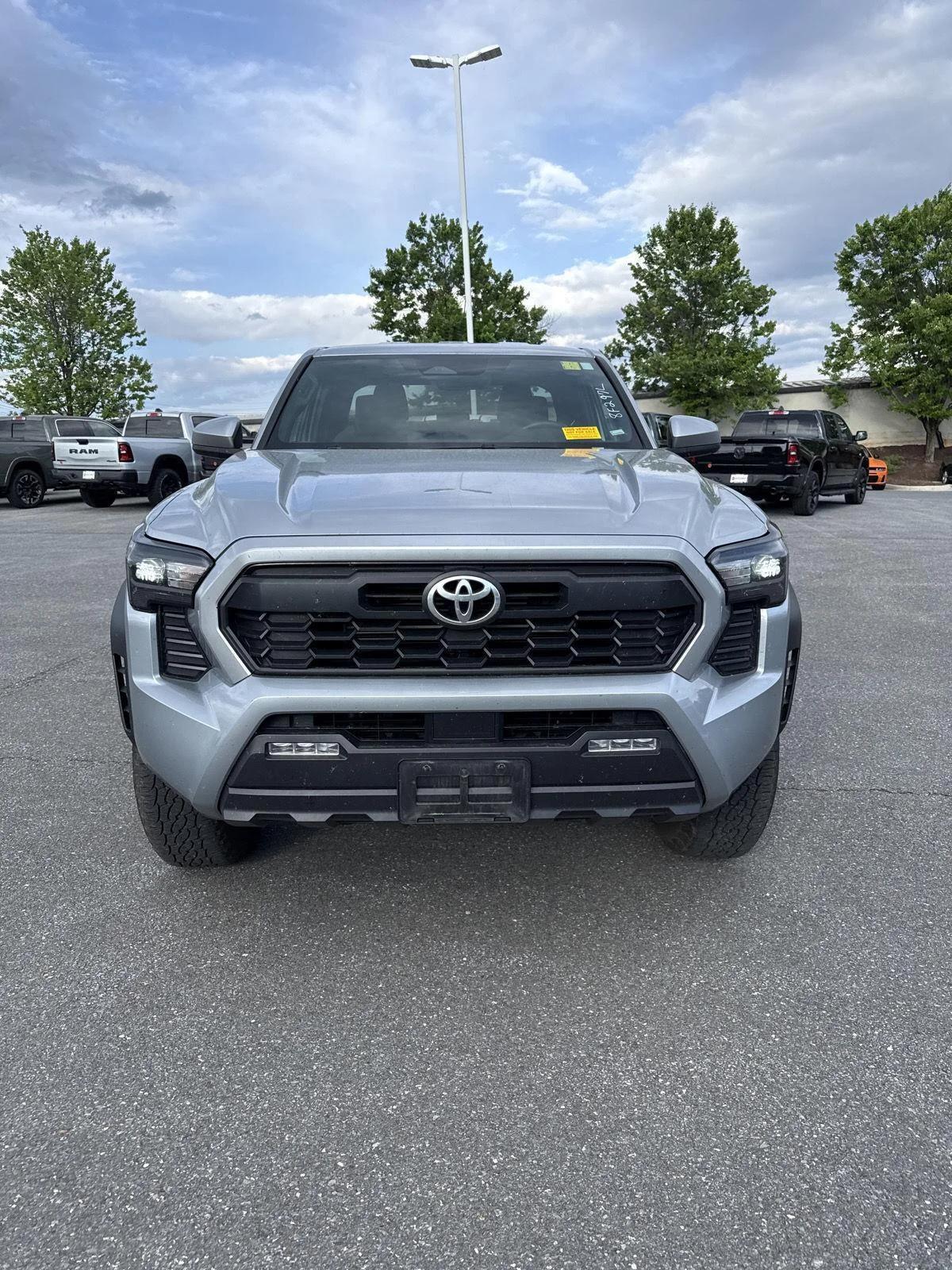 toyota tacoma 2024 3TYLB5JN6RT022212 image toyota tacoma 2024 3TYLB5JN6RT022212 image