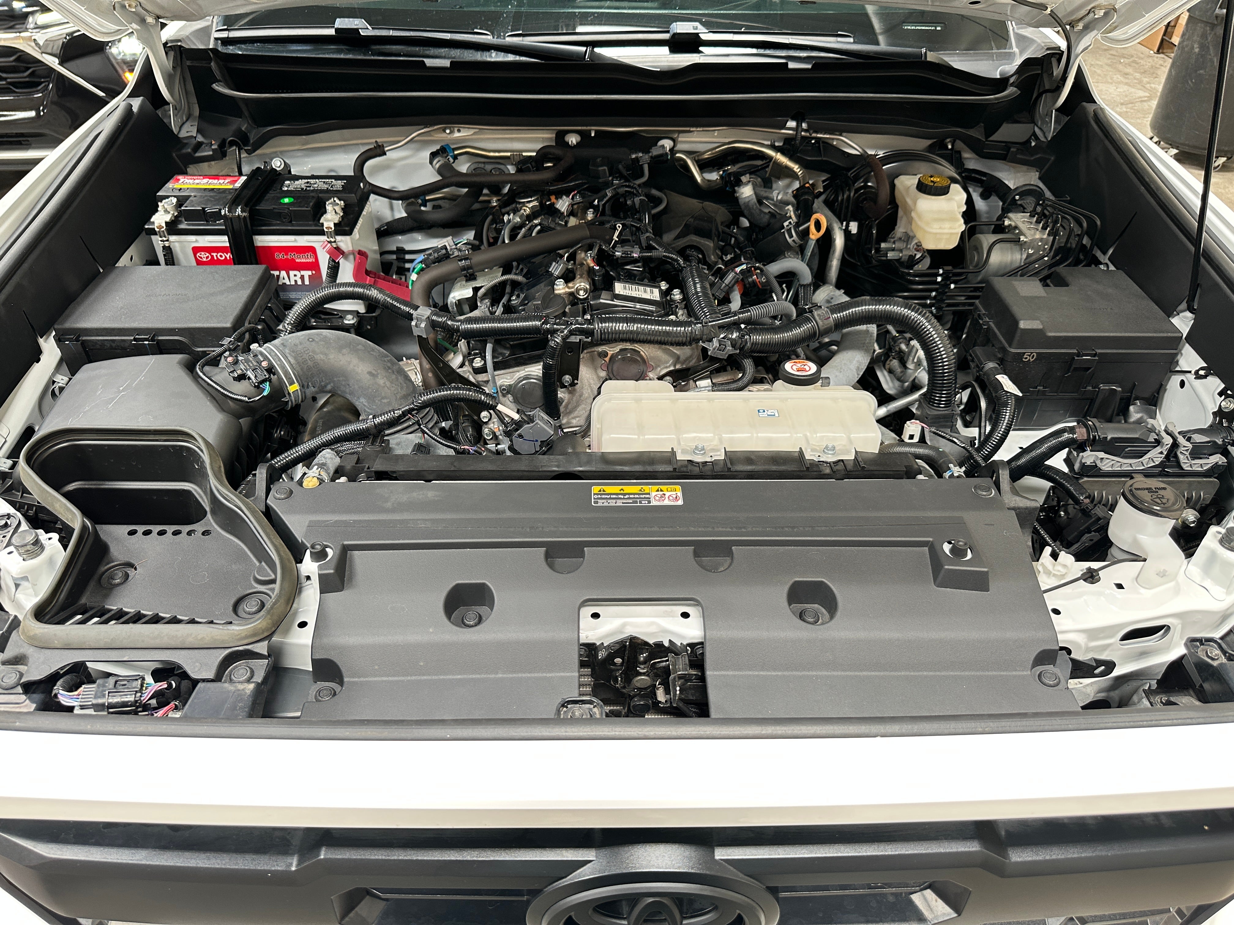 toyota tacoma 2024 3TMLB5JN5RM060431 image toyota tacoma 2024 3TMLB5JN5RM060431 image