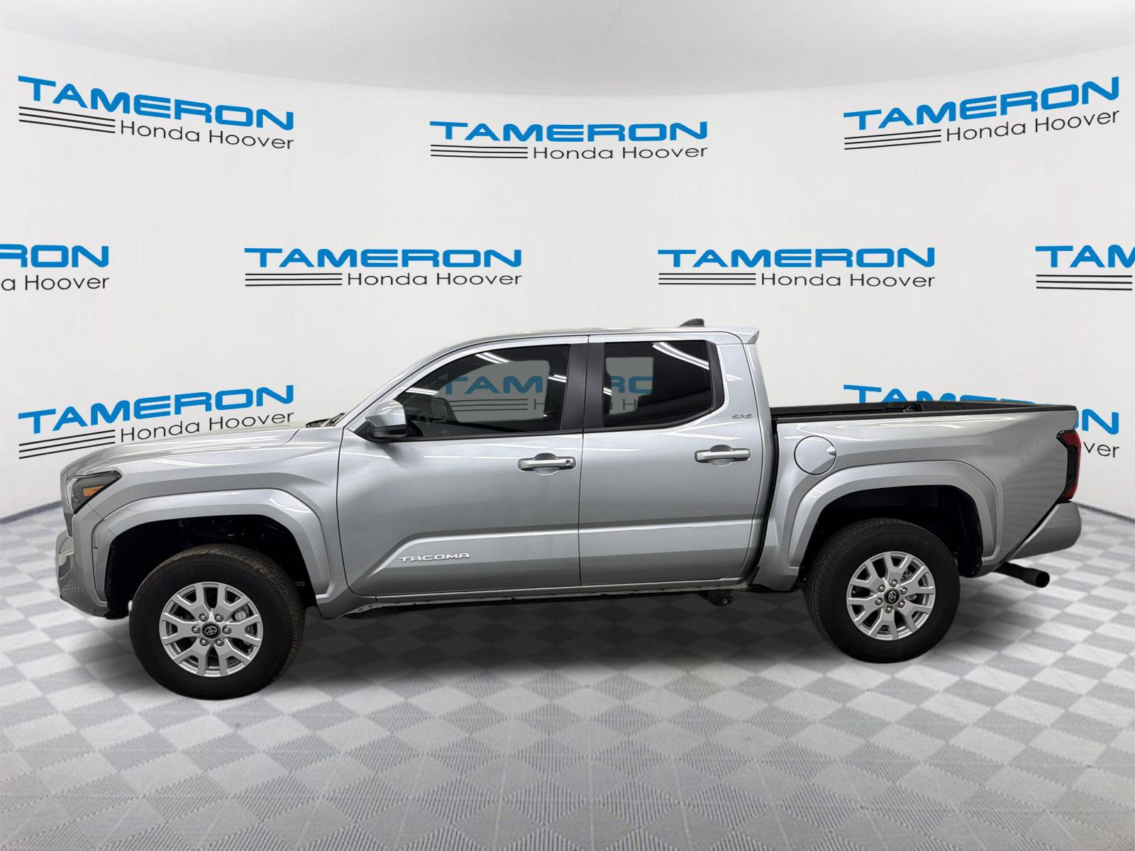 toyota tacoma 2024 3TMLB5JN5RM022245 image toyota tacoma 2024 3TMLB5JN5RM022245 image