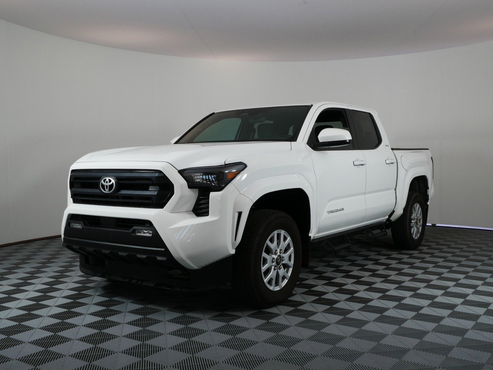 toyota tacoma 2024 3TMLB5JN0RM055489 image toyota tacoma 2024 3TMLB5JN0RM055489 image