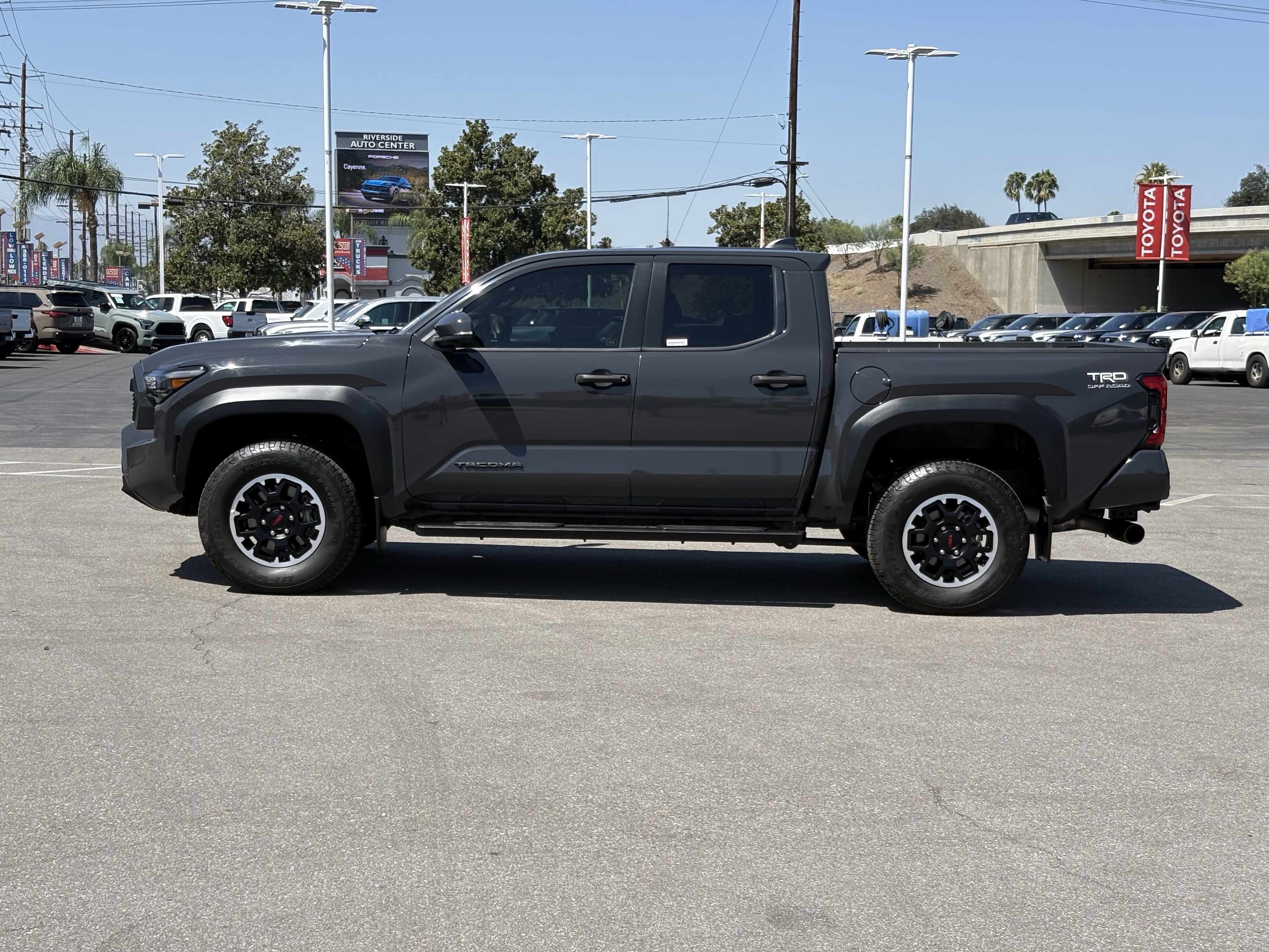 toyota tacoma 2024 3TMLB5JN2RM038158 image toyota tacoma 2024 3TMLB5JN2RM038158 image