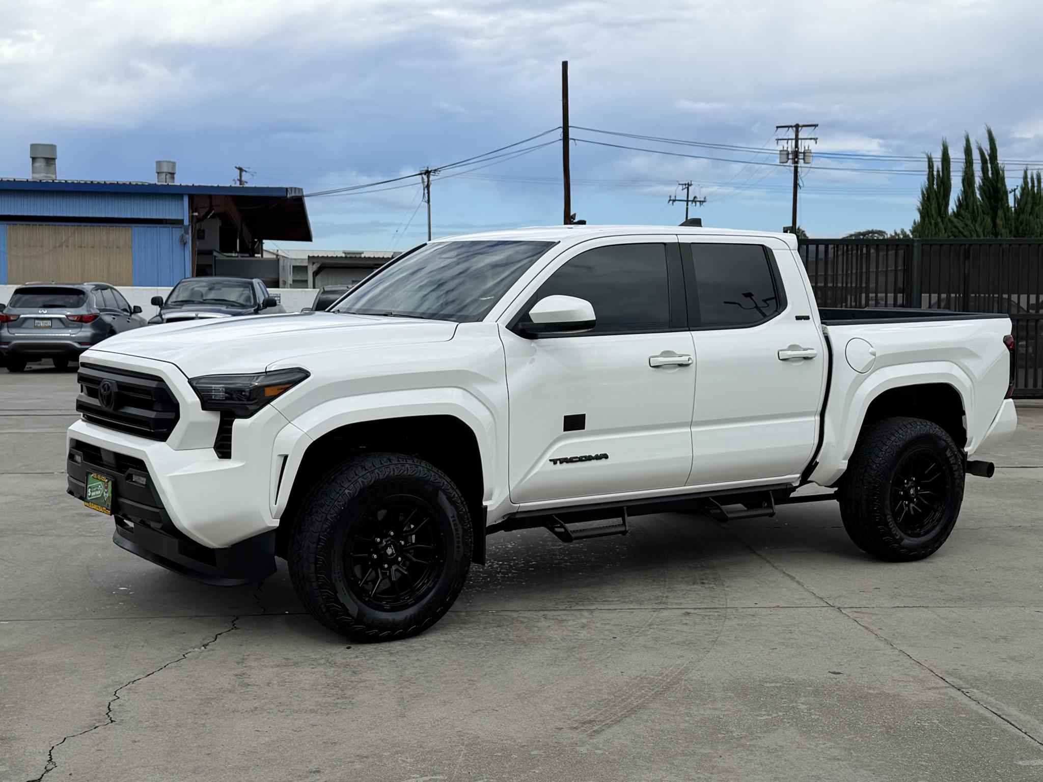 toyota tacoma 2024 3TMLB5JN1RM058613 image toyota tacoma 2024 3TMLB5JN1RM058613 image
