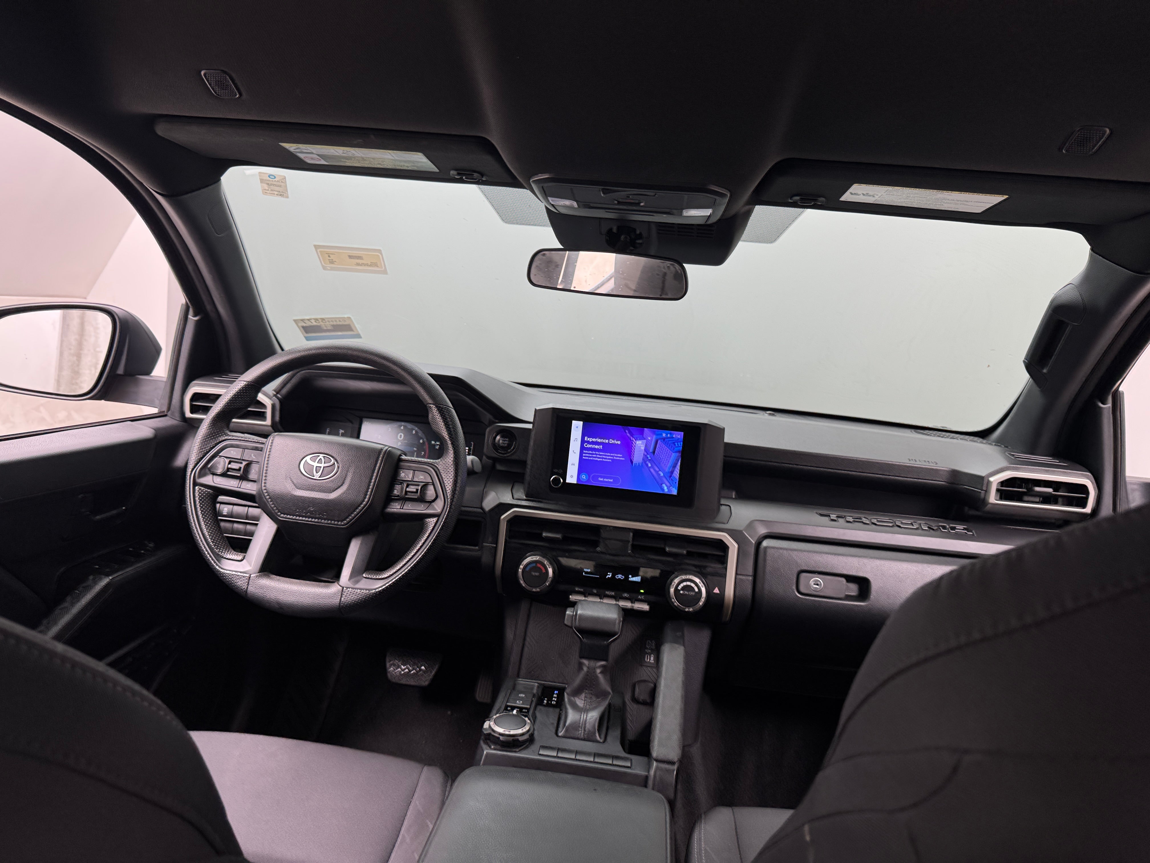 toyota tacoma 2024 3TYLD5KN7RT005041 image toyota tacoma 2024 3TYLD5KN7RT005041 image