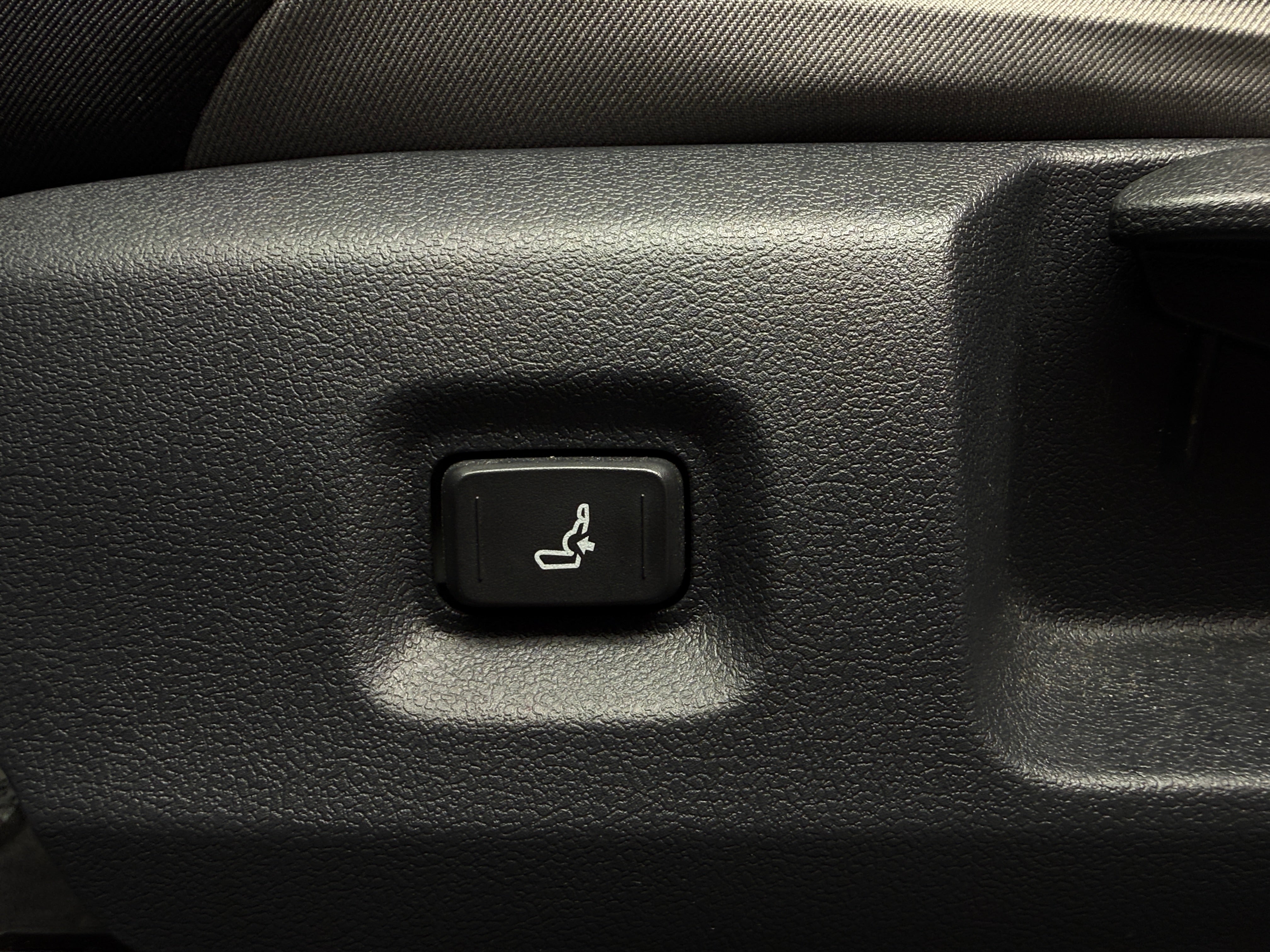 toyota tacoma 2024 3TMLB5JNXRM053359 image toyota tacoma 2024 3TMLB5JNXRM053359 image