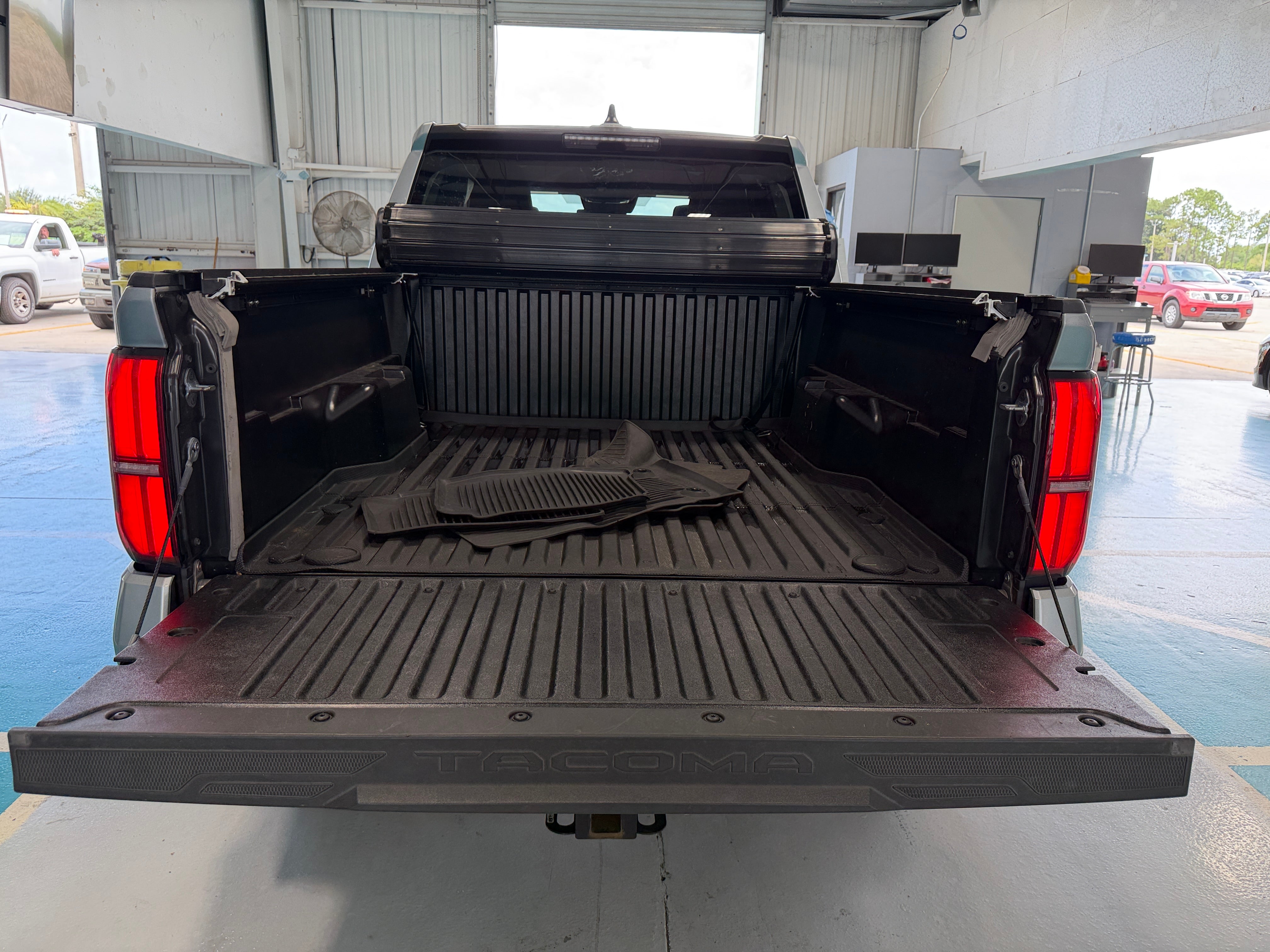 toyota tacoma 2024 3TMKB5FN8RM002205 image toyota tacoma 2024 3TMKB5FN8RM002205 image