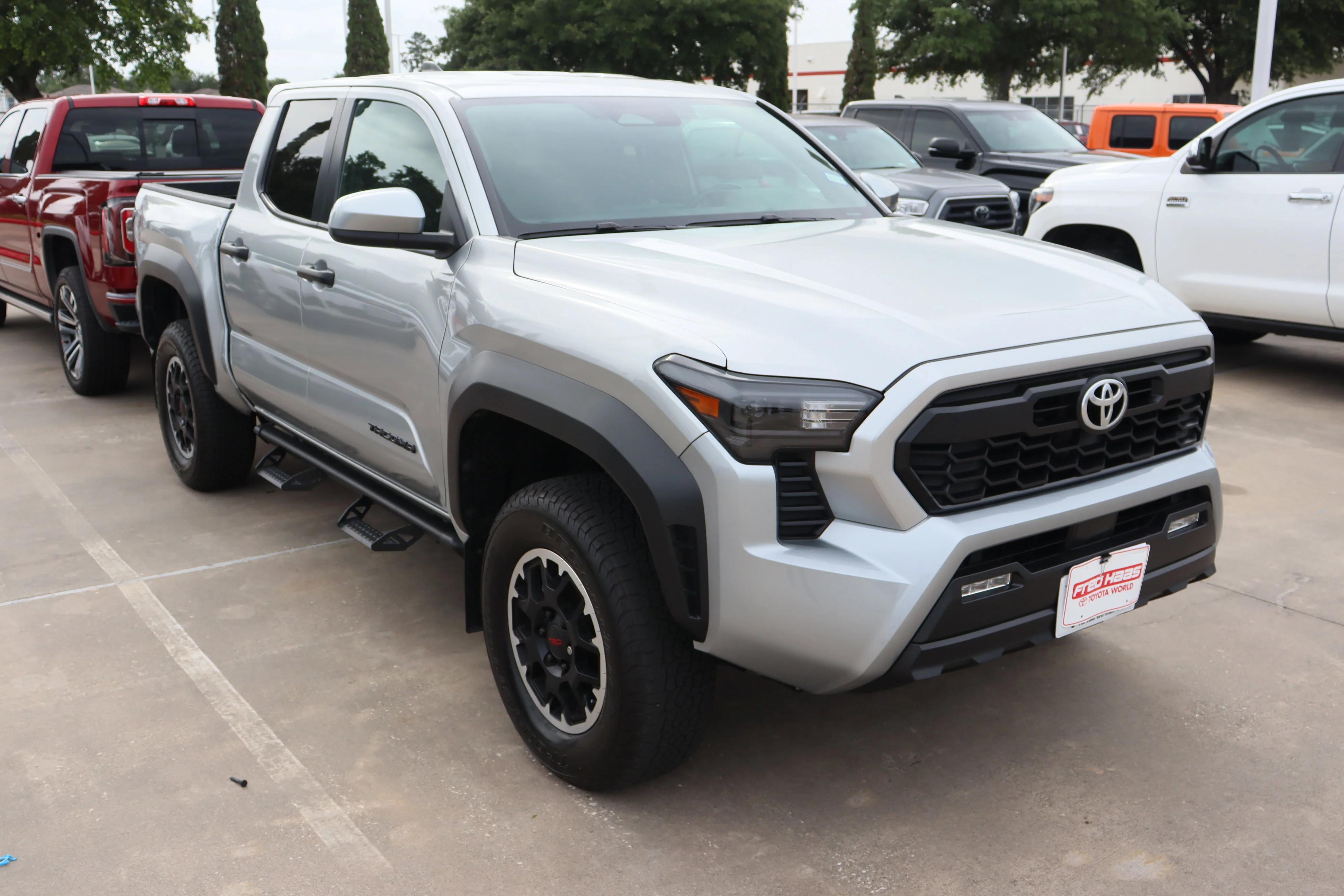 toyota tacoma 2024 3TYLB5JN0RT005017 image toyota tacoma 2024 3TYLB5JN0RT005017 image