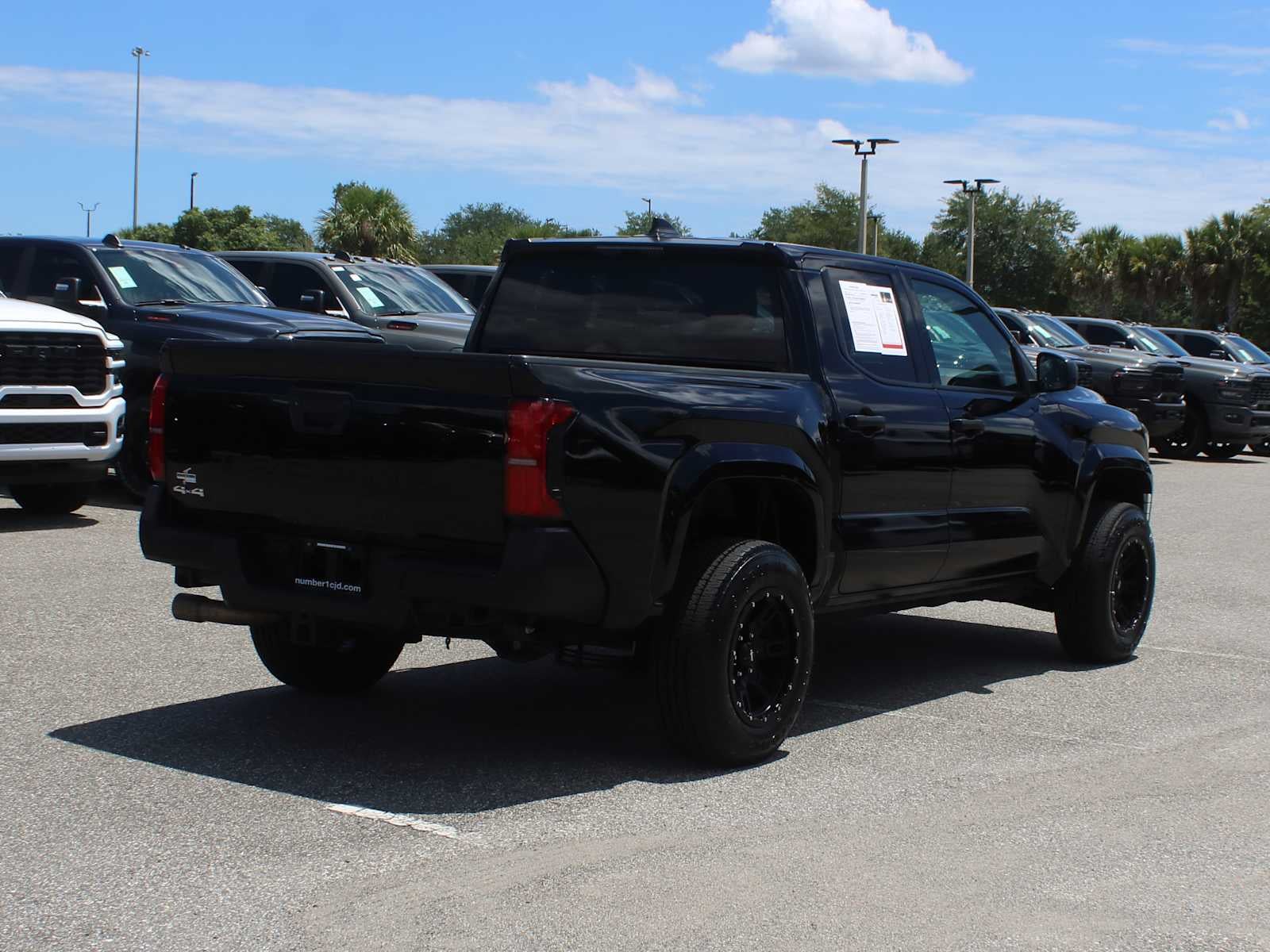 toyota tacoma 2024 3TYKE5JN3RT021554 image toyota tacoma 2024 3TYKE5JN3RT021554 image