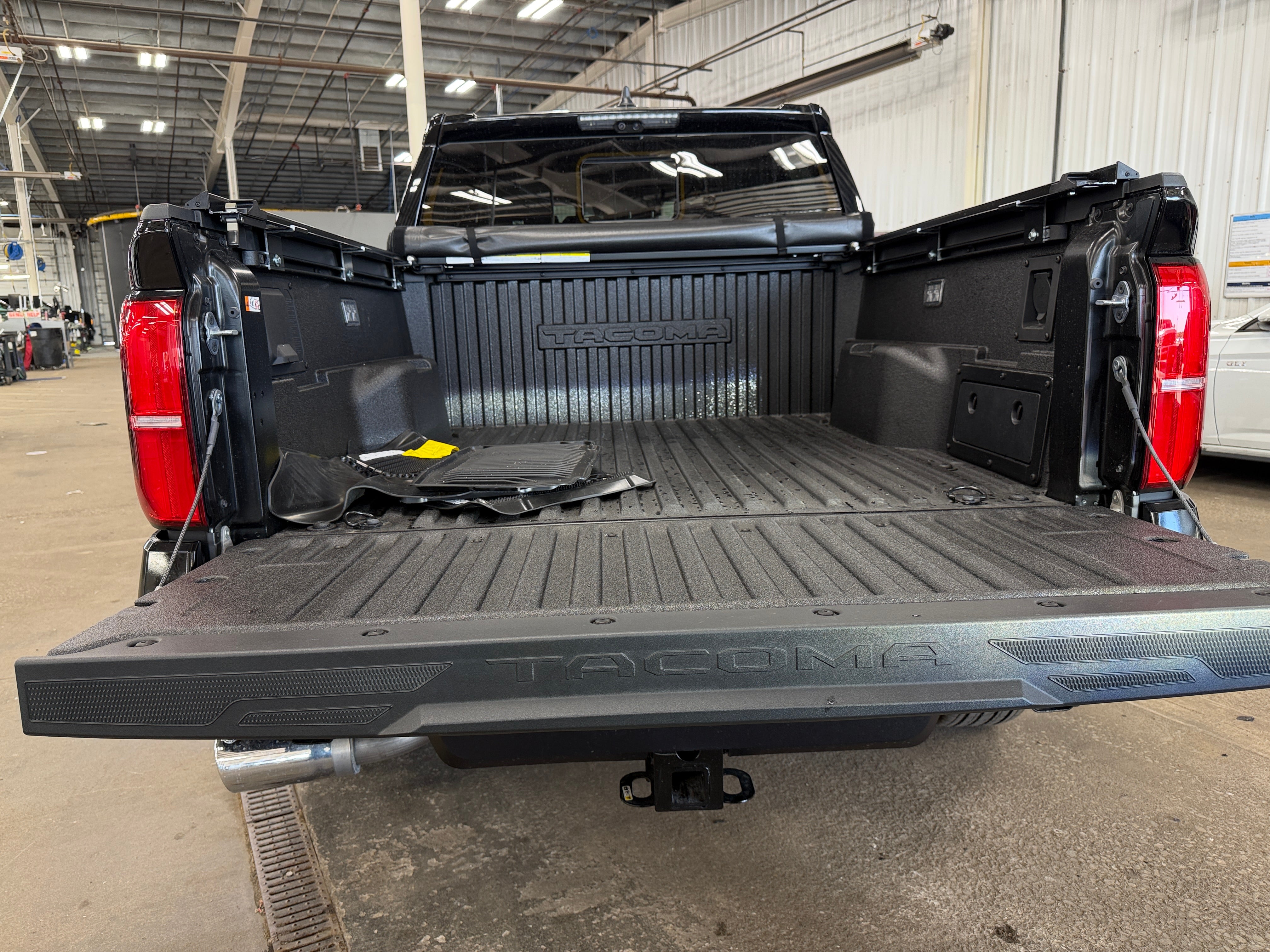 toyota tacoma 2024 3TMLB5JN3RM075039 image toyota tacoma 2024 3TMLB5JN3RM075039 image