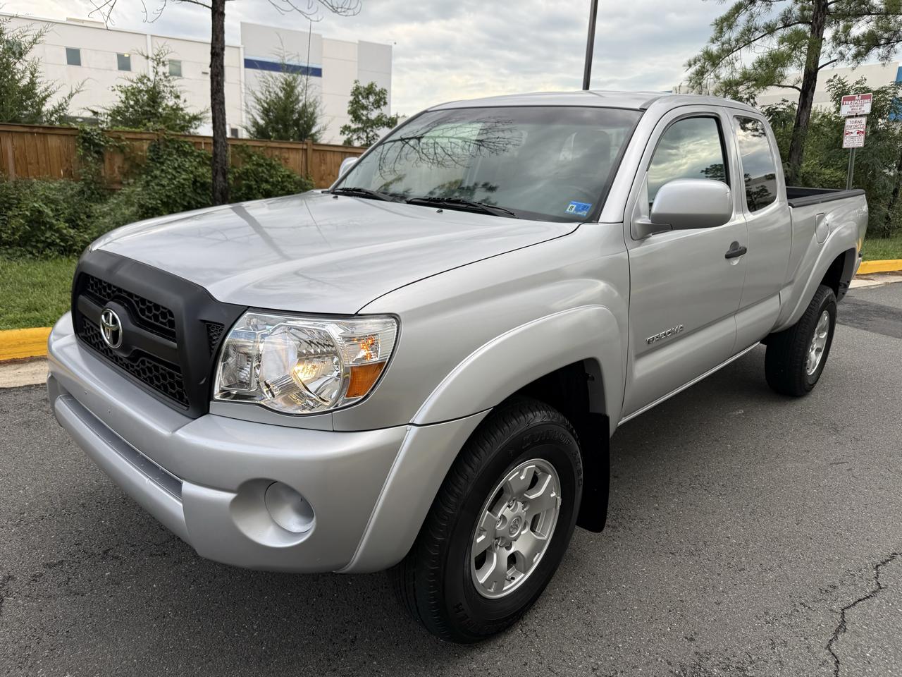 toyota tacoma 2011 5TFUX4EN8BX003957 image toyota tacoma 2011 5TFUX4EN8BX003957 image