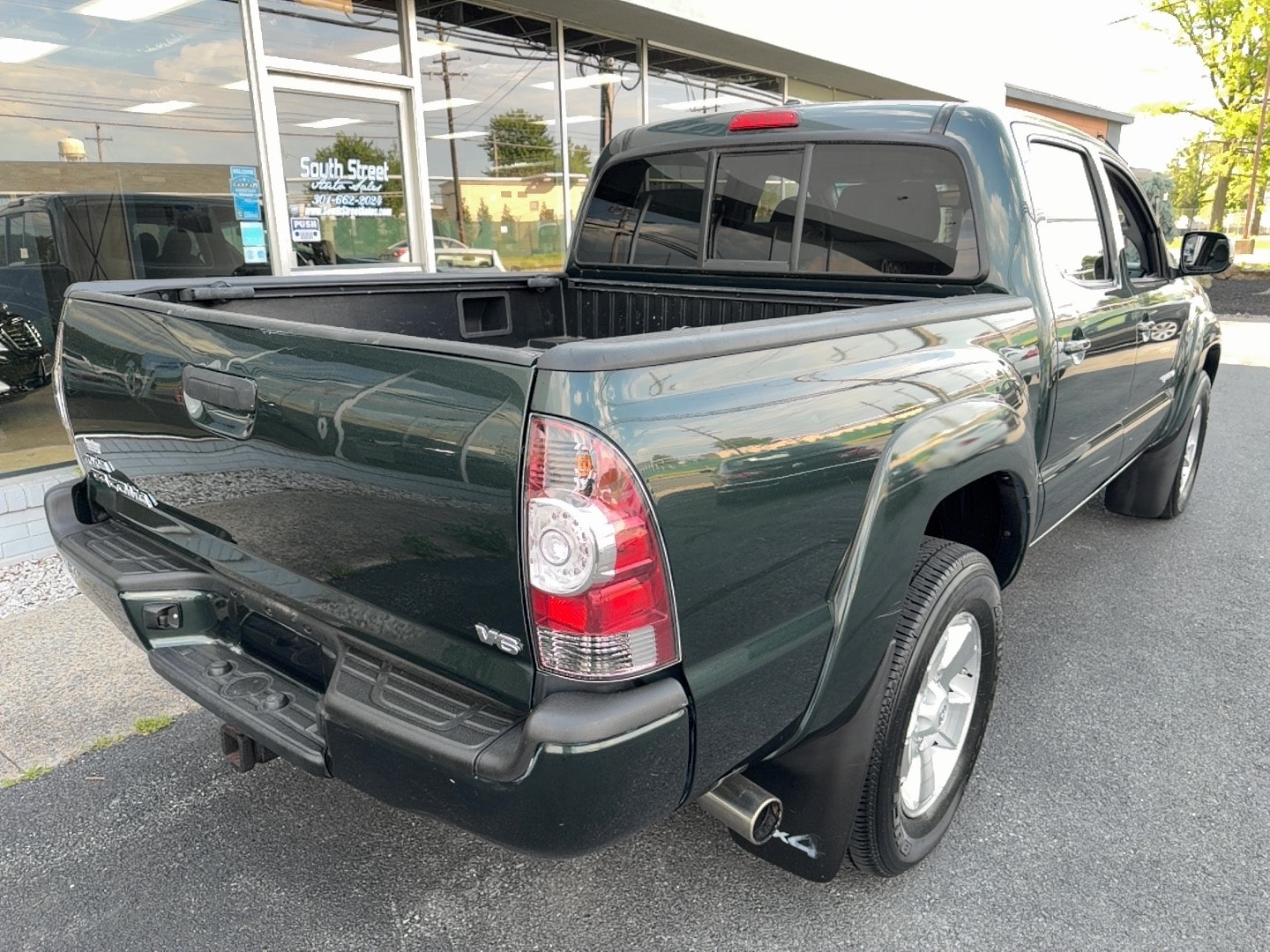 toyota tacoma 2011 3TMLU4EN0BM068909 image toyota tacoma 2011 3TMLU4EN0BM068909 image