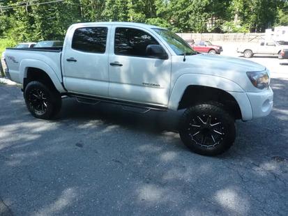 toyota tacoma 2011 3TMLU4ENXBM071297 image toyota tacoma 2011 3TMLU4ENXBM071297 image