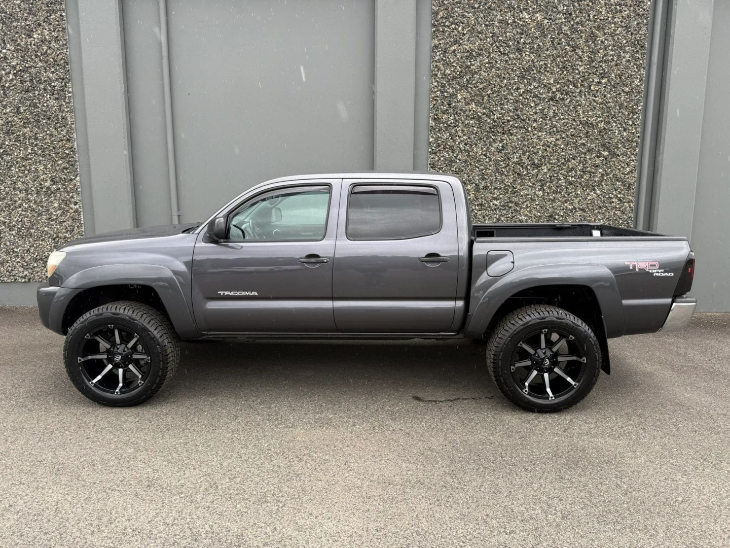 toyota tacoma 2011 3TMLU4EN2BM058303 image toyota tacoma 2011 3TMLU4EN2BM058303 image