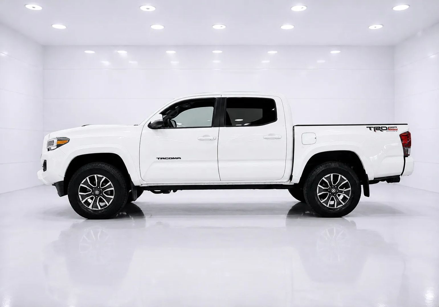 toyota tacoma 2022 3TMCZ5AN5NM469910 image toyota tacoma 2022 3TMCZ5AN5NM469910 image