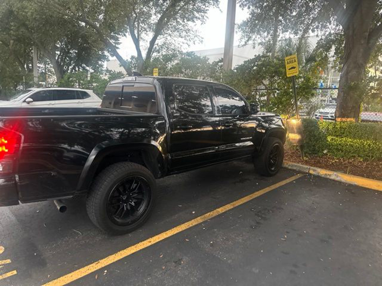 toyota tacoma 2022 3TMAZ5CN2NM182934 image toyota tacoma 2022 3TMAZ5CN2NM182934 image