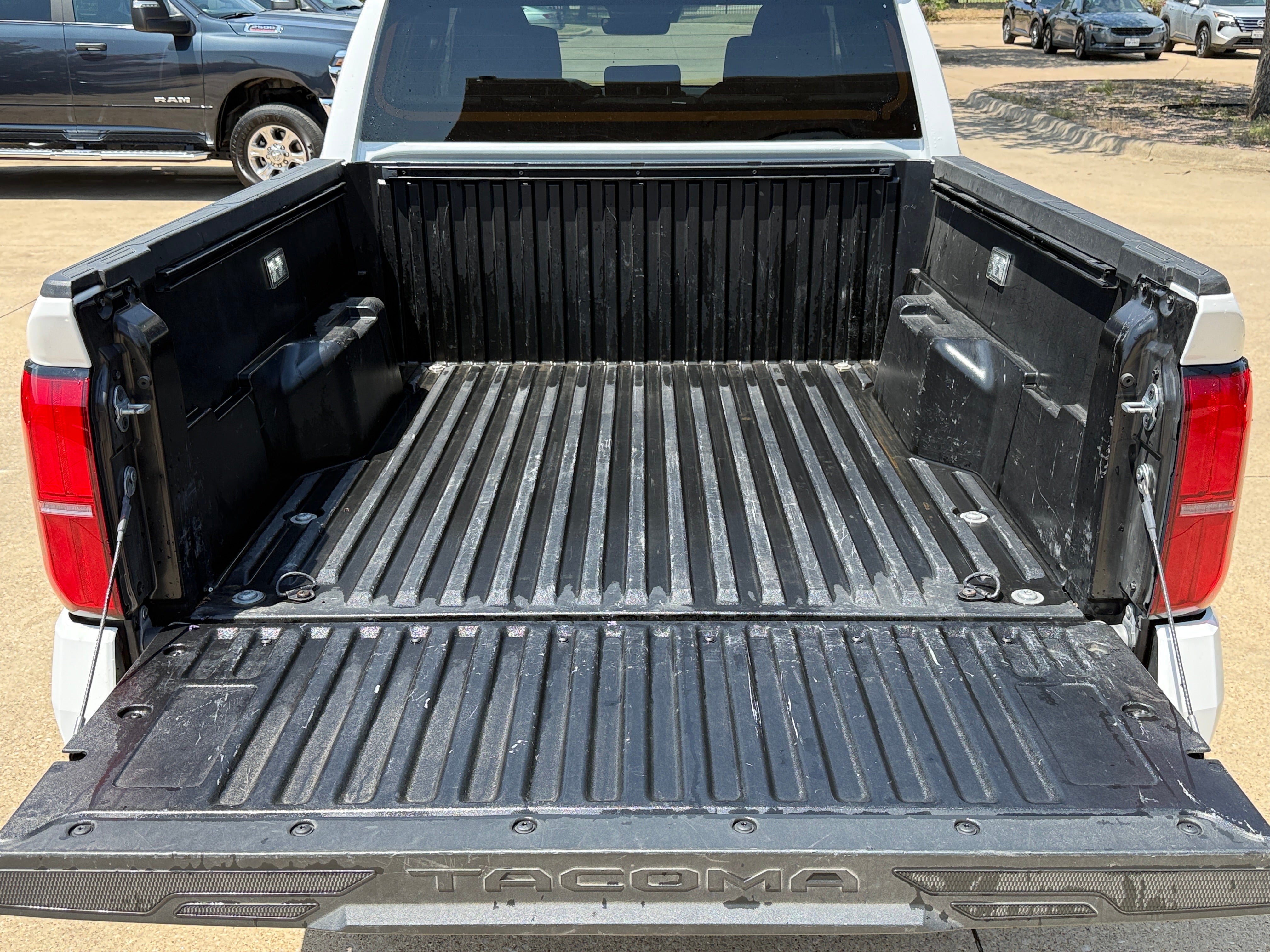 toyota tacoma 2025 3TMLB5JN7SM108744 image toyota tacoma 2025 3TMLB5JN7SM108744 image