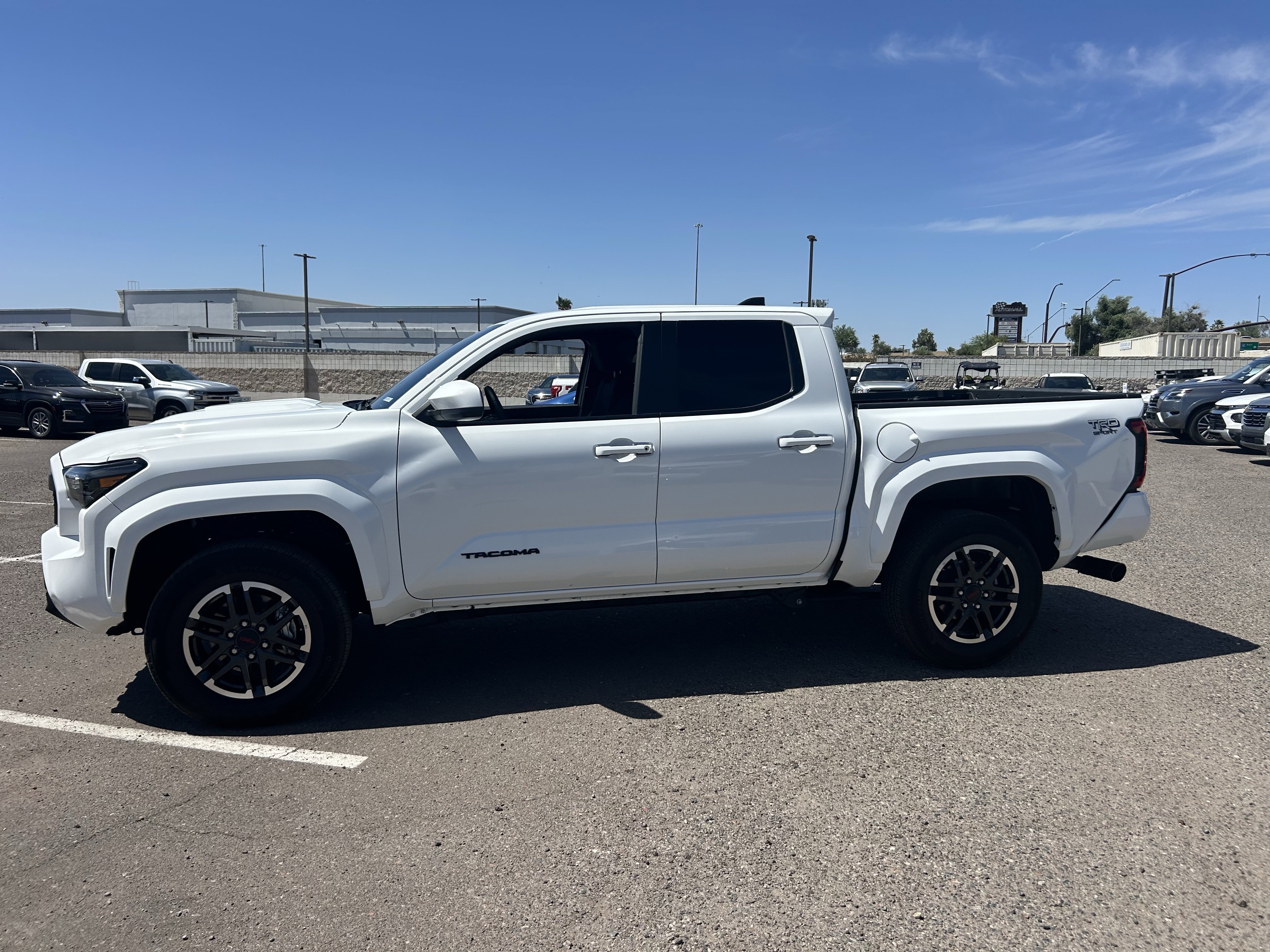 toyota tacoma 2025 3TMLB5JN0SM155534 image toyota tacoma 2025 3TMLB5JN0SM155534 image