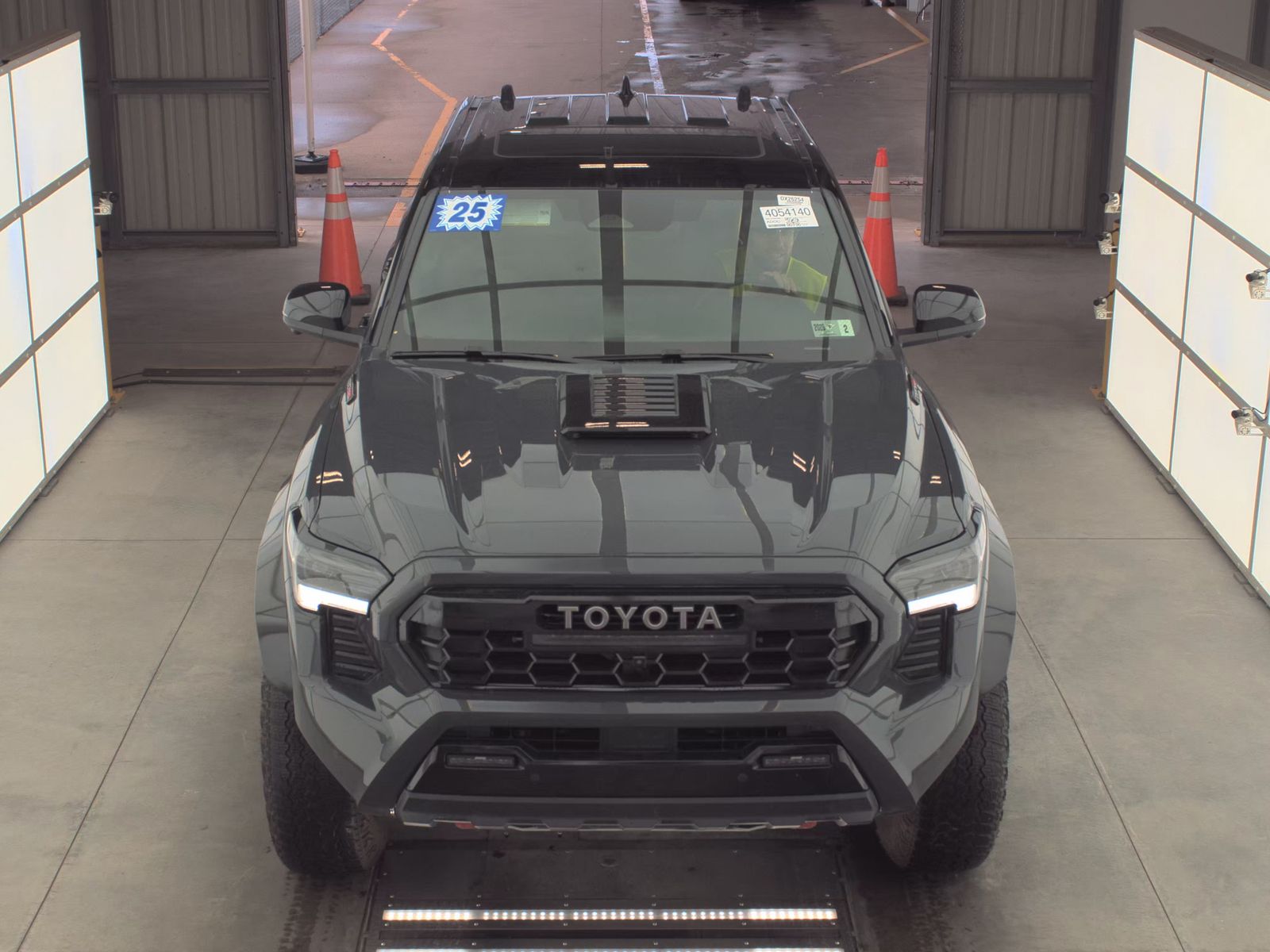toyota tacoma 2025 3TYLC5LN0ST040298 image toyota tacoma 2025 3TYLC5LN0ST040298 image