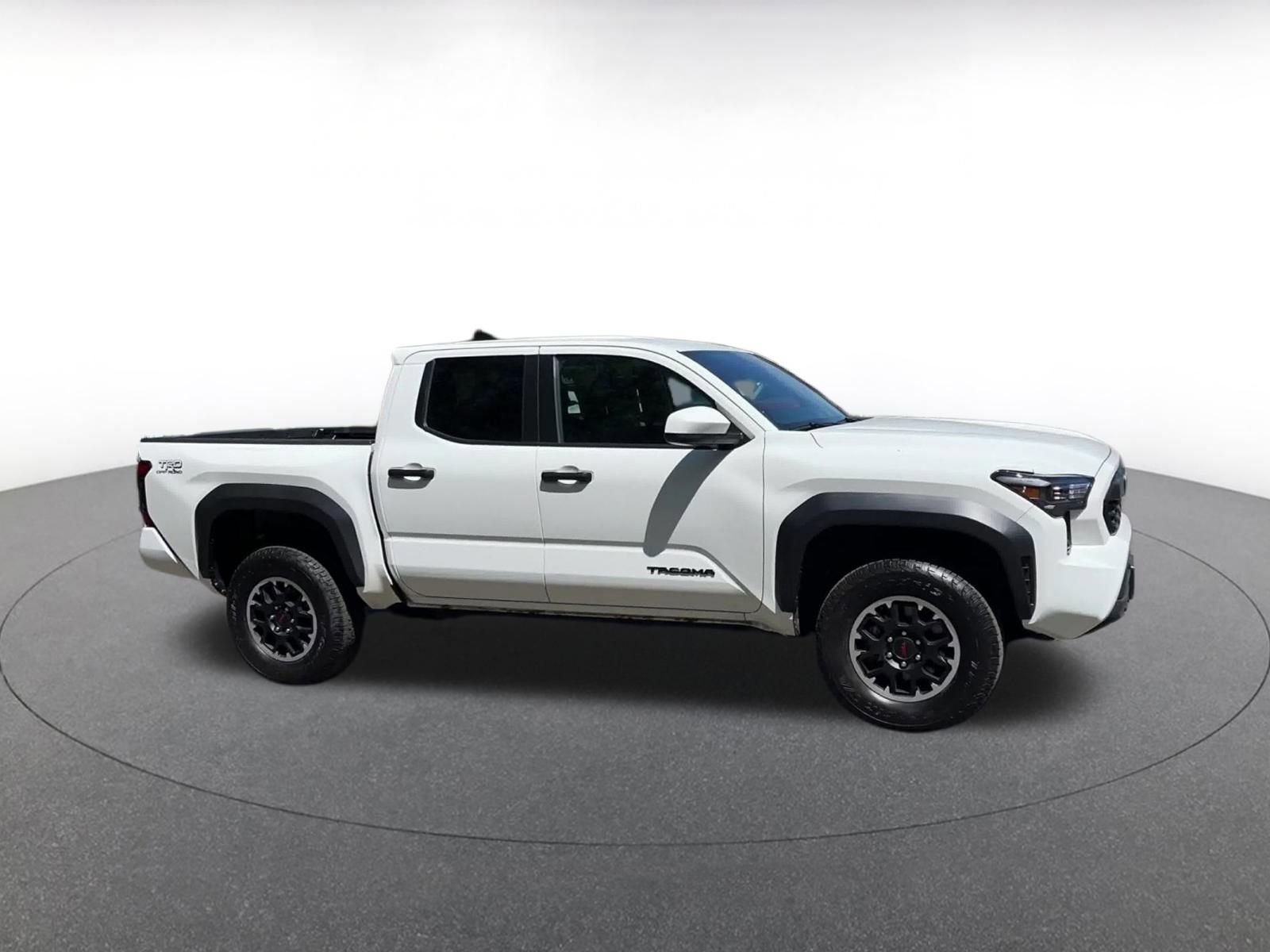 toyota tacoma 2025 3TMLB5JN4SM160252 image toyota tacoma 2025 3TMLB5JN4SM160252 image