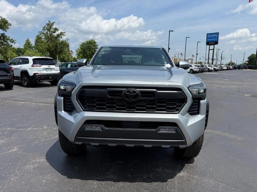 toyota tacoma 2025 3TMLB5JN4SM140258 image toyota tacoma 2025 3TMLB5JN4SM140258 image