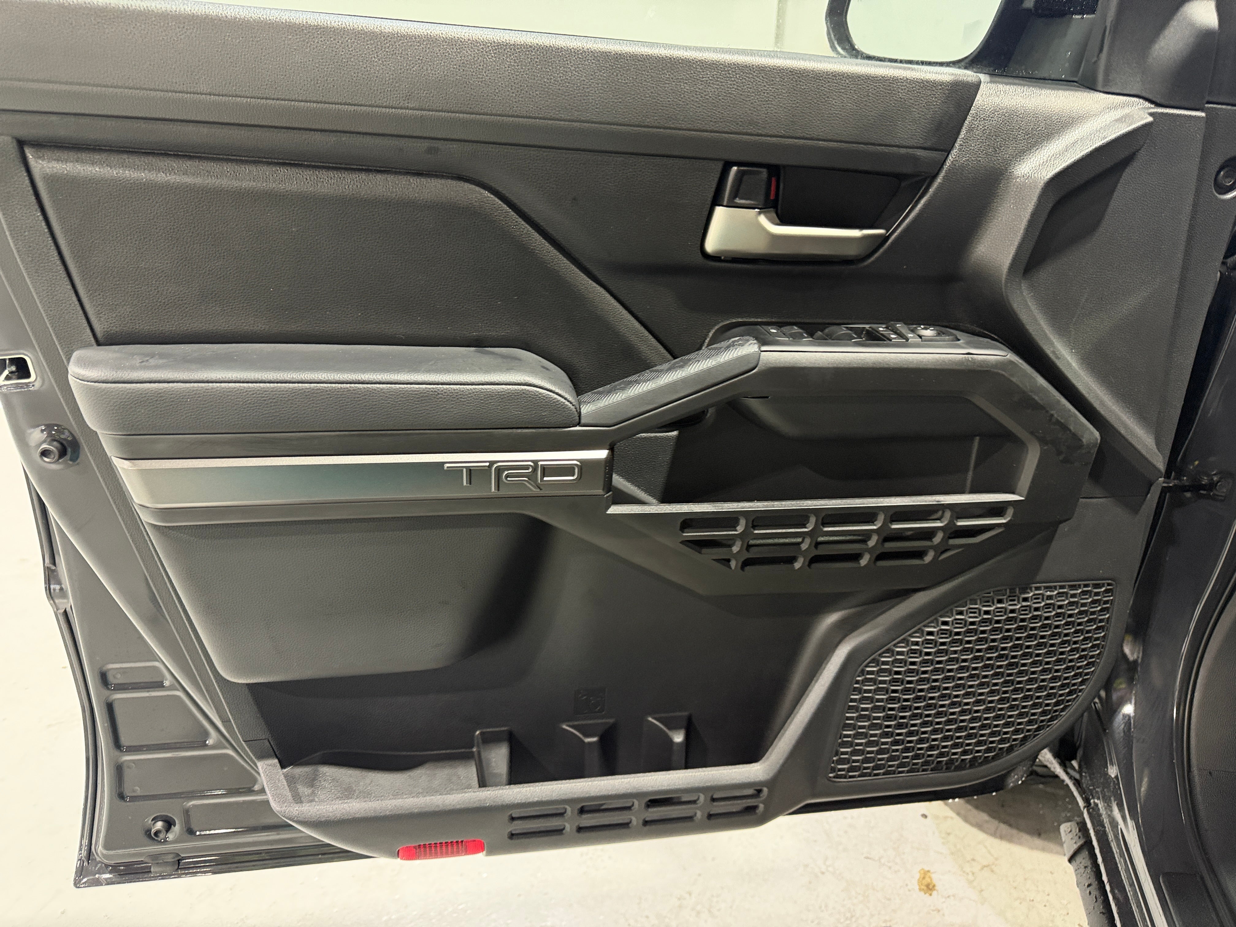 toyota tacoma 2025 3TMLB5JN5SM147204 image toyota tacoma 2025 3TMLB5JN5SM147204 image