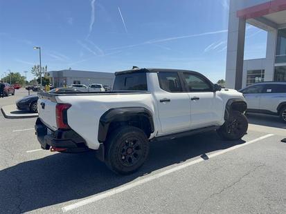 toyota tacoma 2025 3TYLC5LN8ST049847 image toyota tacoma 2025 3TYLC5LN8ST049847 image