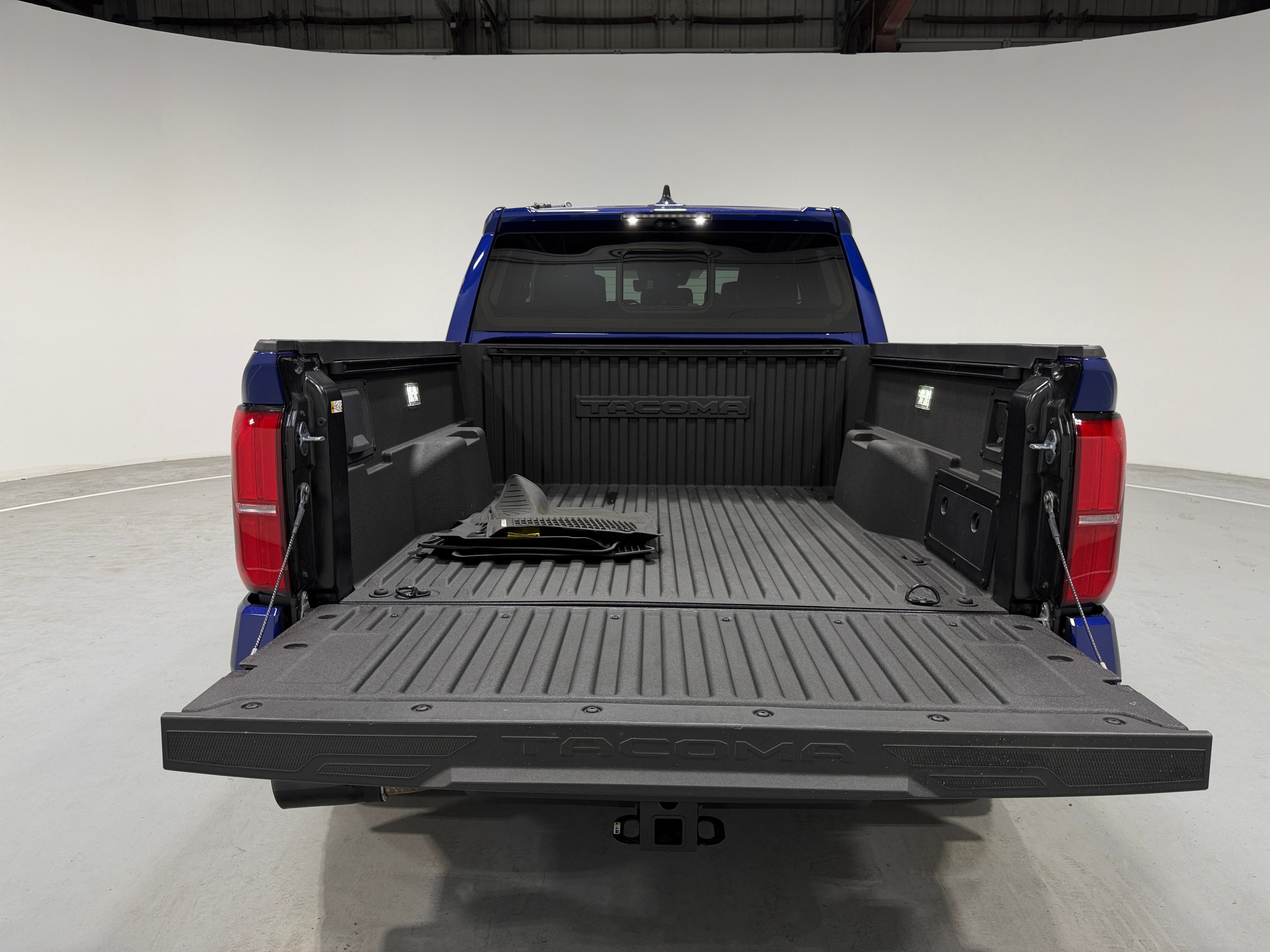 toyota tacoma 2025 3TMLB5JN4SM124190 image toyota tacoma 2025 3TMLB5JN4SM124190 image