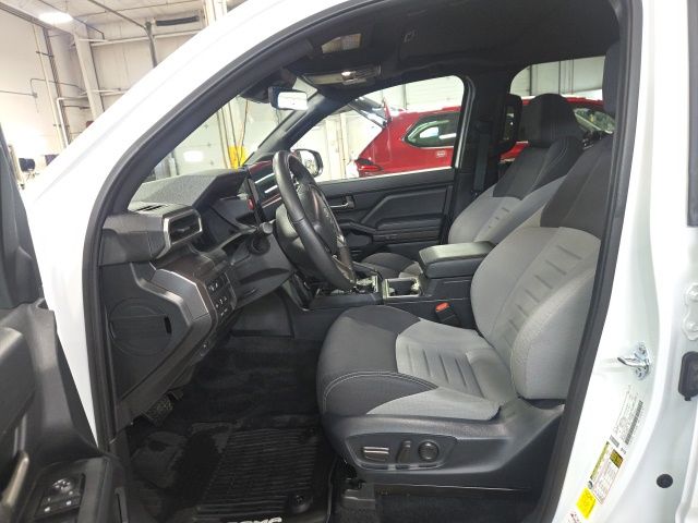 toyota tacoma 2025 3TMLB5JN2SM094929 image
