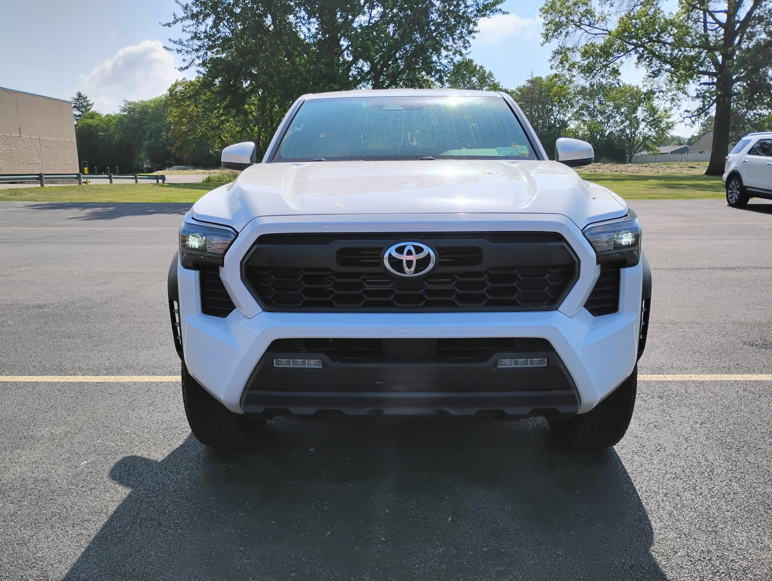toyota tacoma 2025 3TMLB5JN7SM142716 image toyota tacoma 2025 3TMLB5JN7SM142716 image