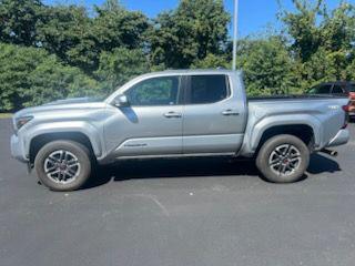 toyota tacoma 2025 3TMLB5JN7SM095560 image toyota tacoma 2025 3TMLB5JN7SM095560 image