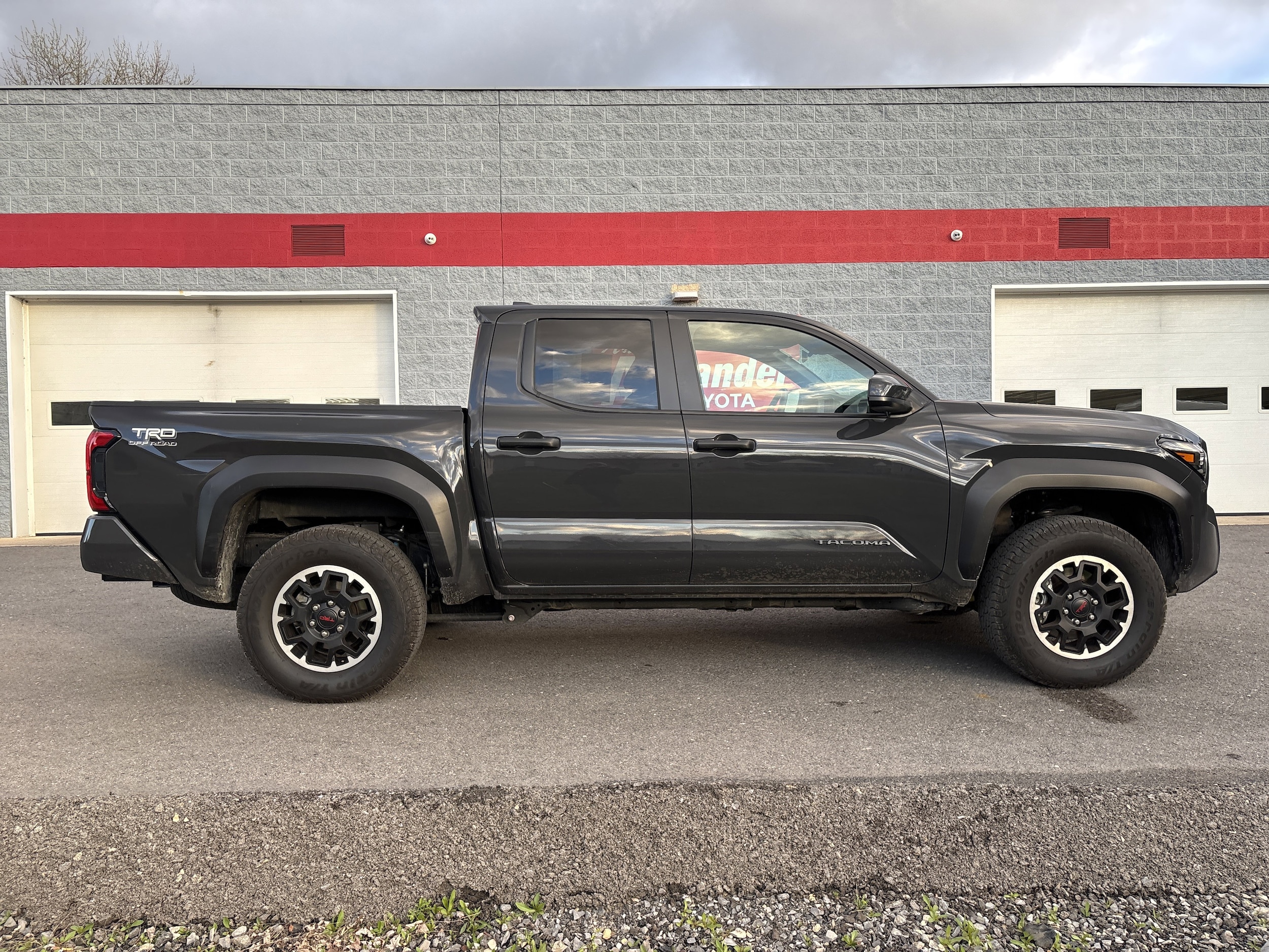 toyota tacoma 2025 3TMLB5JN8SM141879 image toyota tacoma 2025 3TMLB5JN8SM141879 image