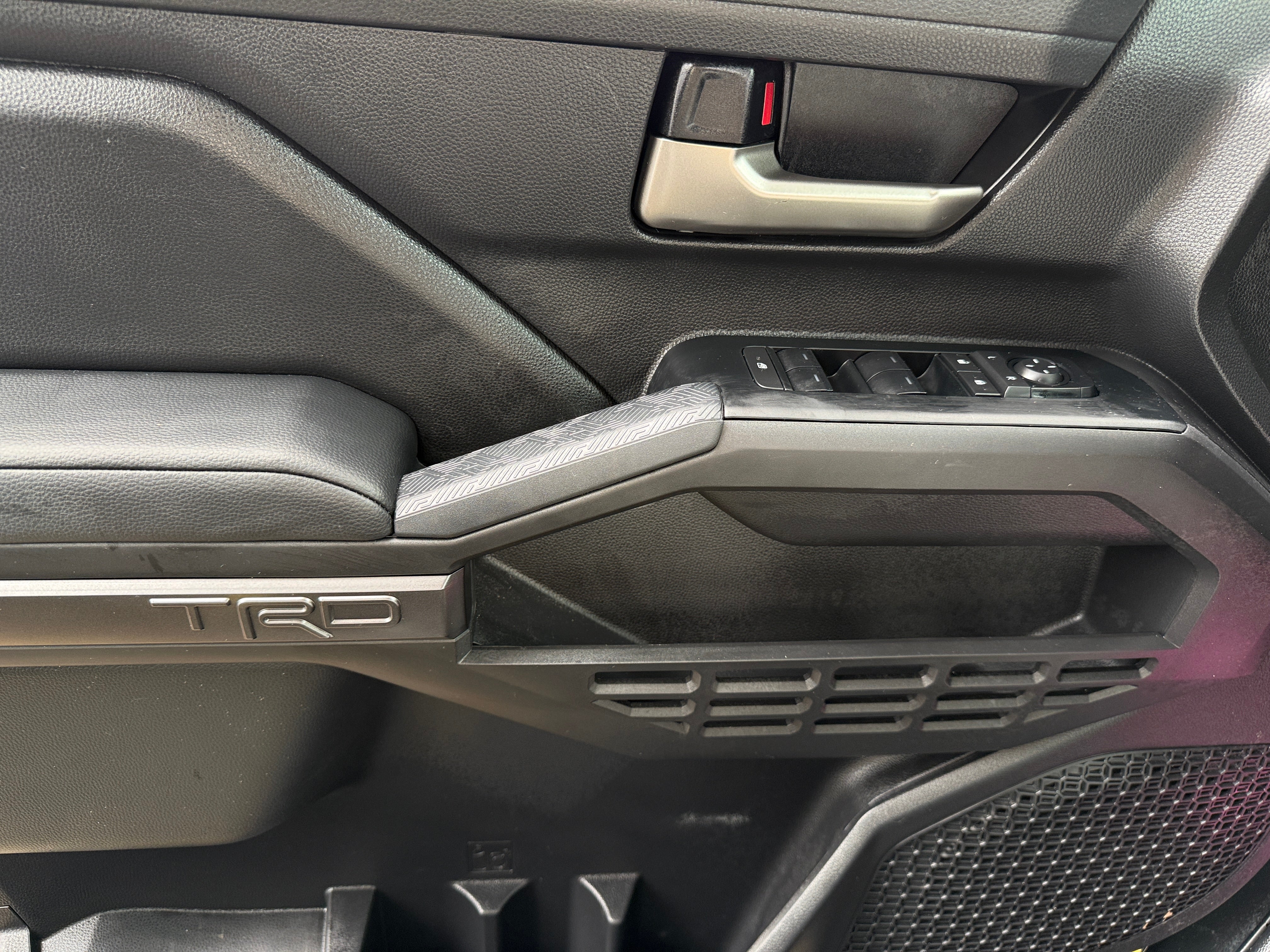 toyota tacoma 2025 3TYLC5LN4ST031863 image toyota tacoma 2025 3TYLC5LN4ST031863 image