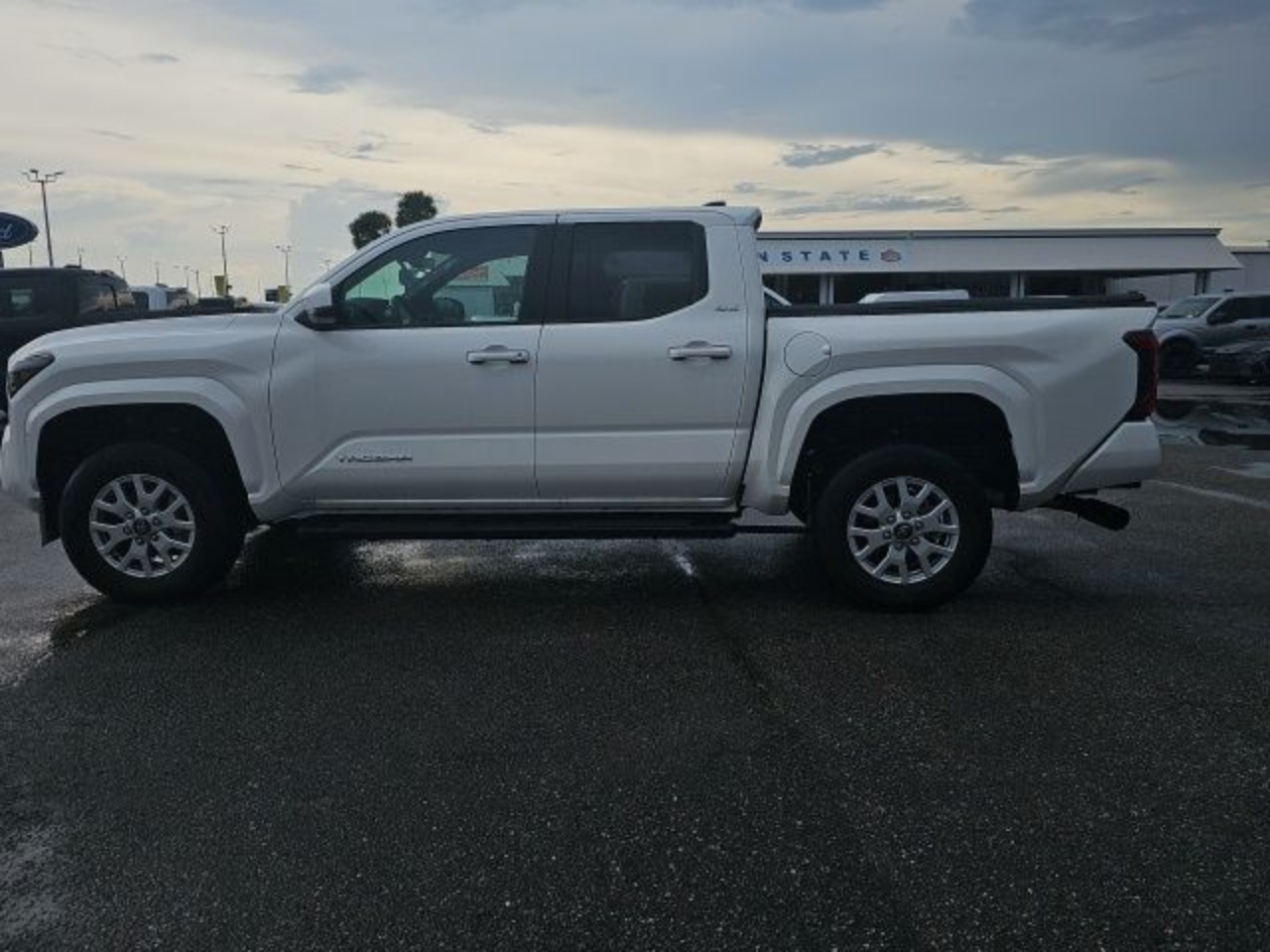 toyota tacoma 2025 3TMKB5FN4SM044330 image toyota tacoma 2025 3TMKB5FN4SM044330 image
