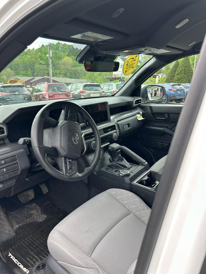toyota tacoma 2025 3TMLB5JN9SM208280 image toyota tacoma 2025 3TMLB5JN9SM208280 image