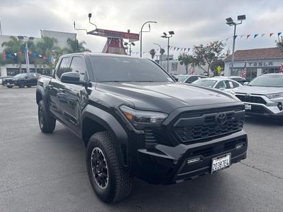 toyota tacoma 2025 3TMLB5JN3SM110586 image toyota tacoma 2025 3TMLB5JN3SM110586 image
