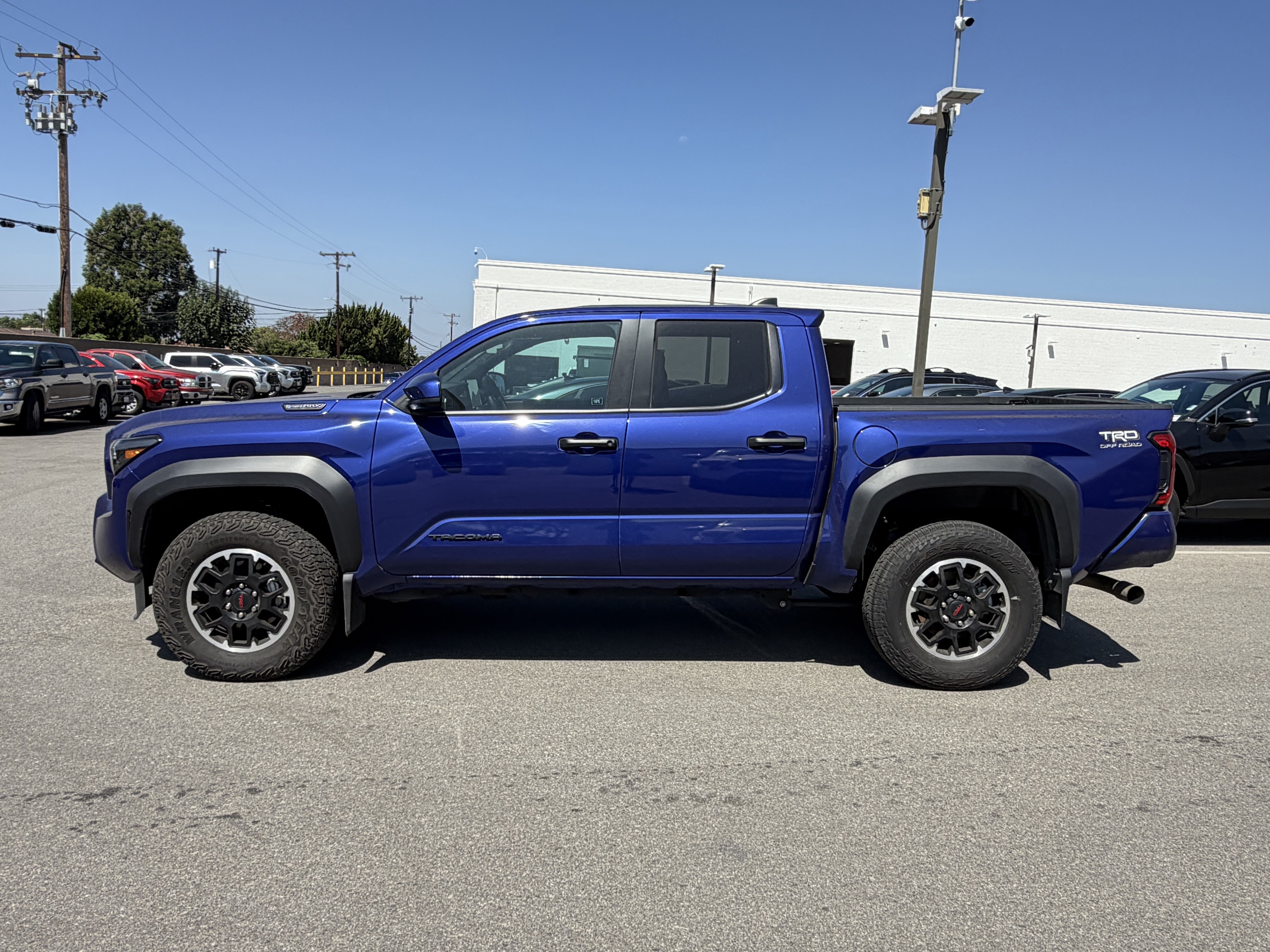 toyota tacoma 2025 3TYLC5LN6ST038040 image toyota tacoma 2025 3TYLC5LN6ST038040 image