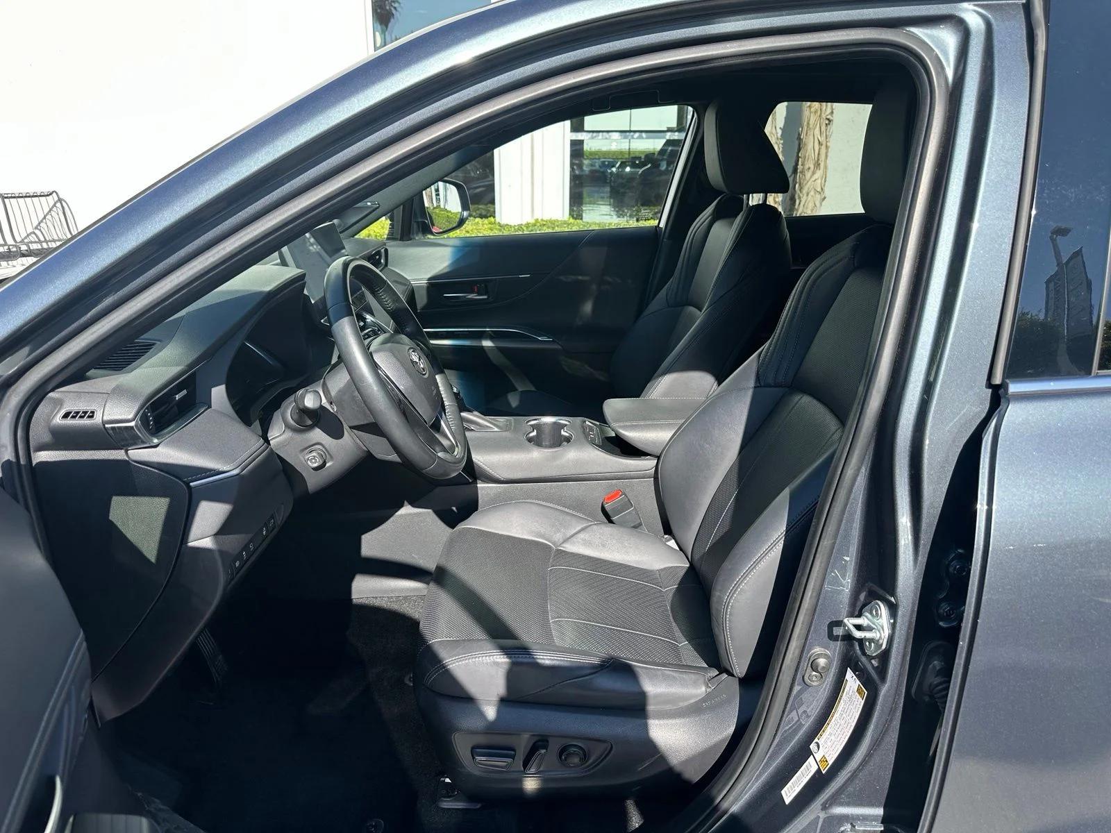 toyota venza 2023 JTEAAAAH8PJ144844 image toyota venza 2023 JTEAAAAH8PJ144844 image