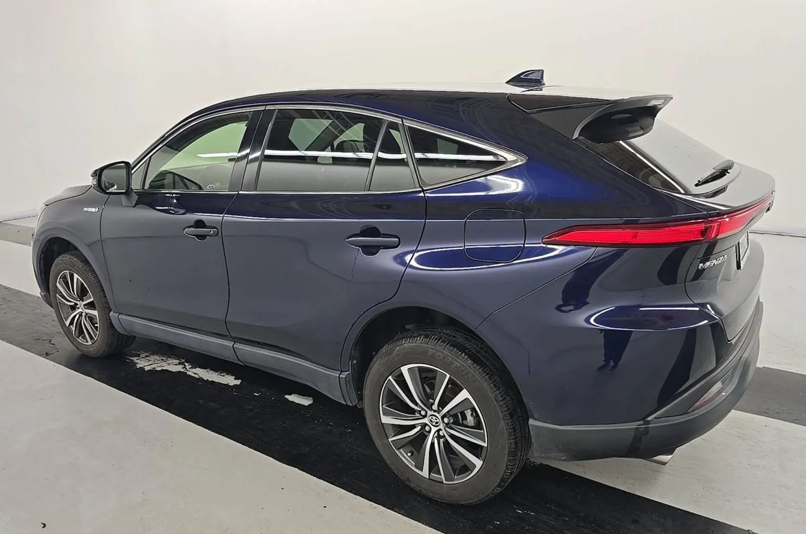 toyota venza 2021 JTEAAAAH6MJ077074 image toyota venza 2021 JTEAAAAH6MJ077074 image
