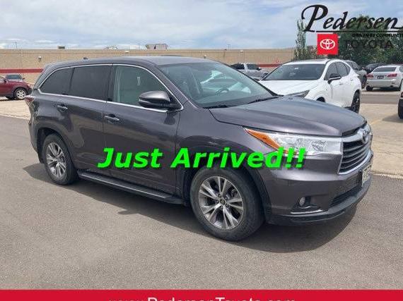 TOYOTA HIGHLANDER 2016 5TDBKRFH5GS336352 image