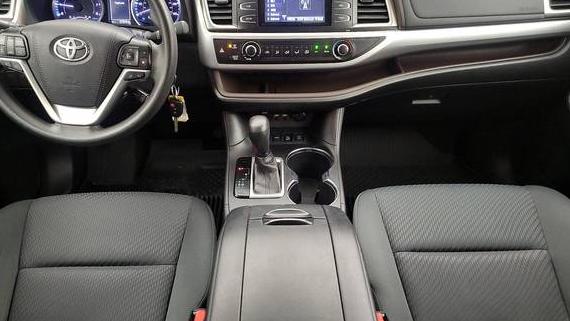 TOYOTA HIGHLANDER 2019 5TDBZRFH0KS701816 image