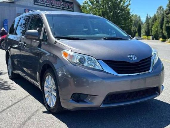 TOYOTA SIENNA 2011 5TDJK3DC3BS013216 image