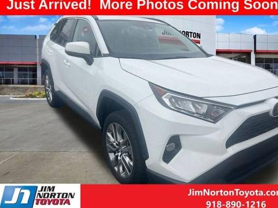TOYOTA RAV4 2019 2T3C1RFV6KW012122 image TOYOTA RAV4 2019 2T3C1RFV6KW012122 image