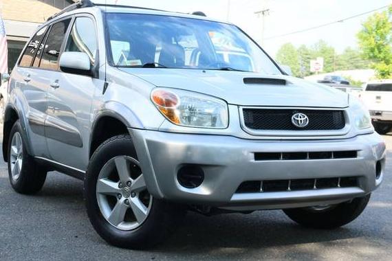 TOYOTA RAV4 2005 JTEHD20V856028031 image