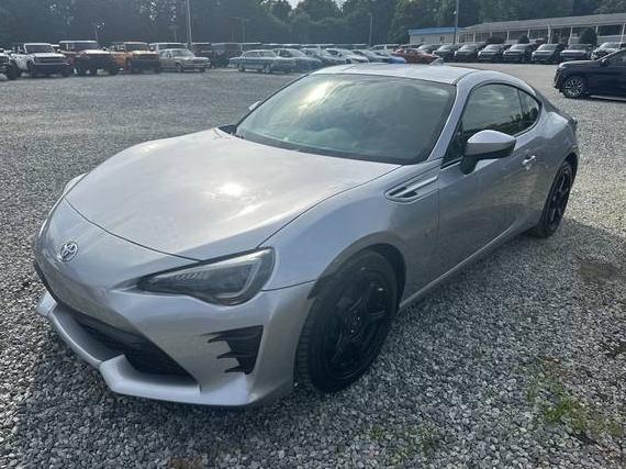 TOYOTA 86 2017 JF1ZNAA10H9709322 image