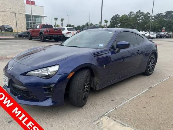 TOYOTA 86 2017 JF1ZNAA10H8710654 image