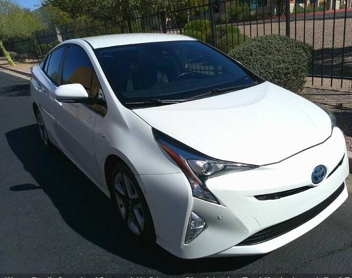 TOYOTA PRIUS 2018 JTDKARFU1J3061913 image