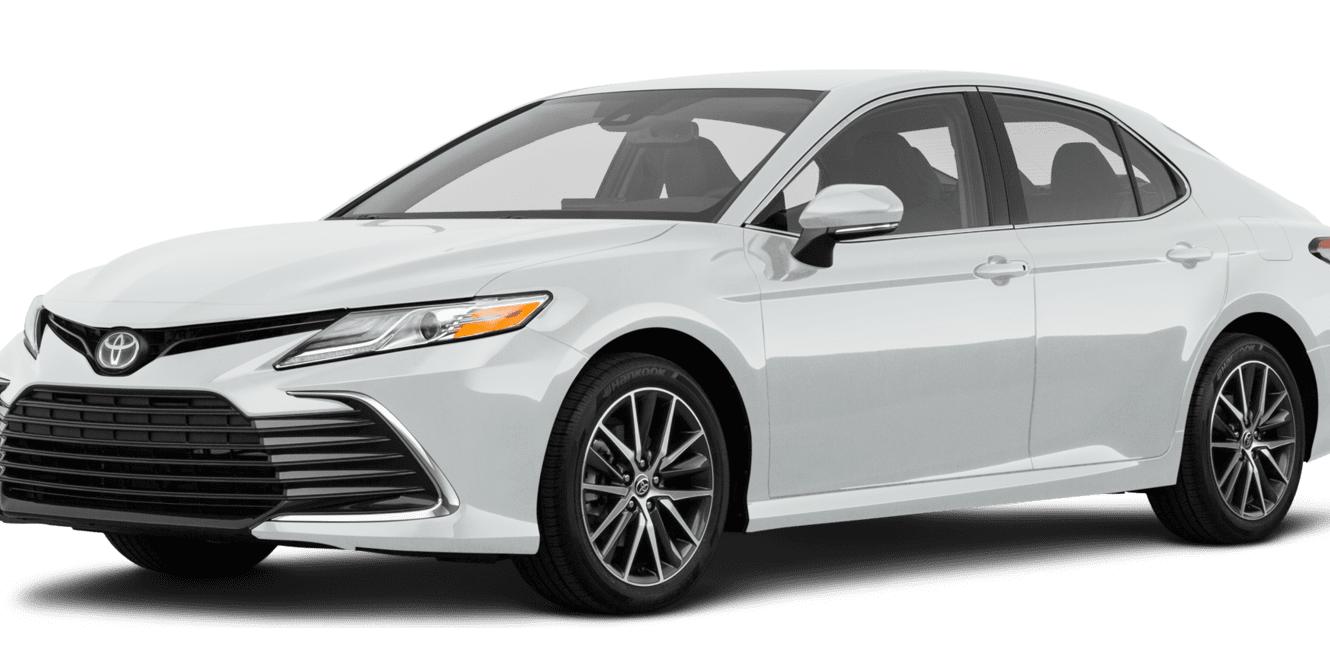 TOYOTA CAMRY 2023 4T1C11AK0PU091432 image