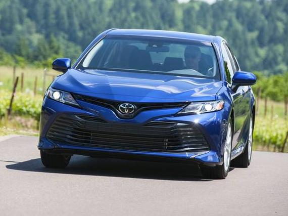 TOYOTA CAMRY 2019 4T1B11HK0KU189161 image